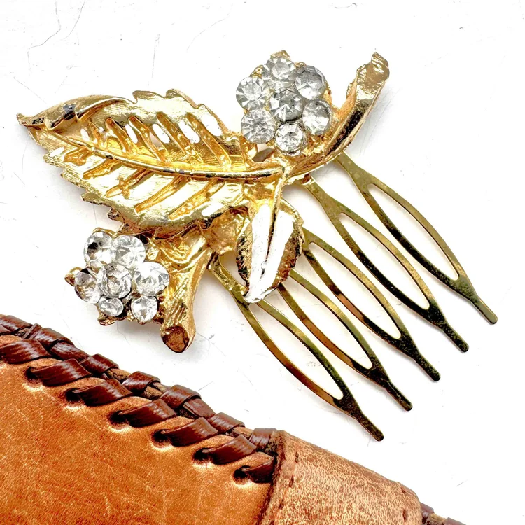 1930s Vintage Hand-painted Green Jewelled Flower Hair Comb  display picture 3