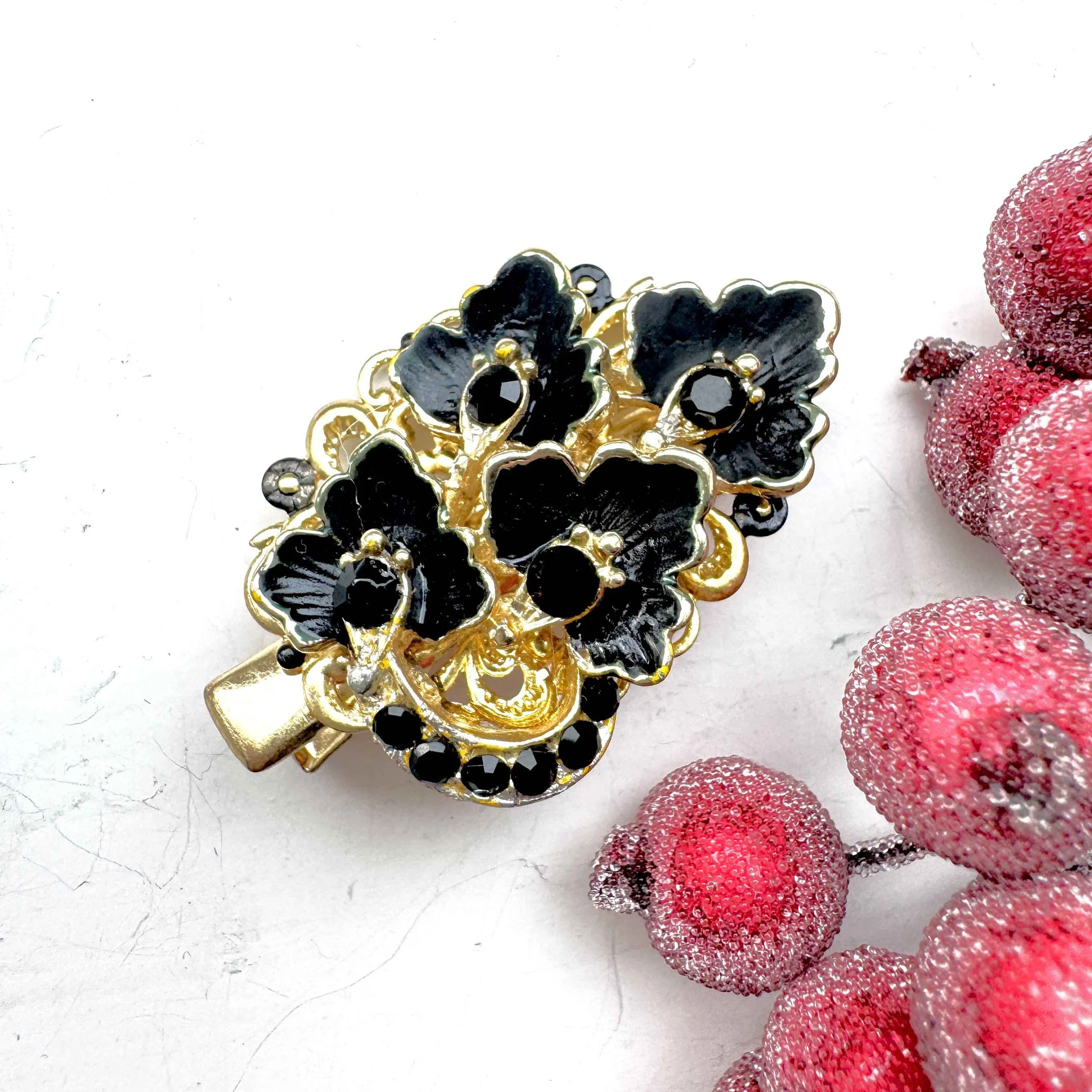 Vintage Gold Black Rhinestone Leaf Hair Clip VA1215