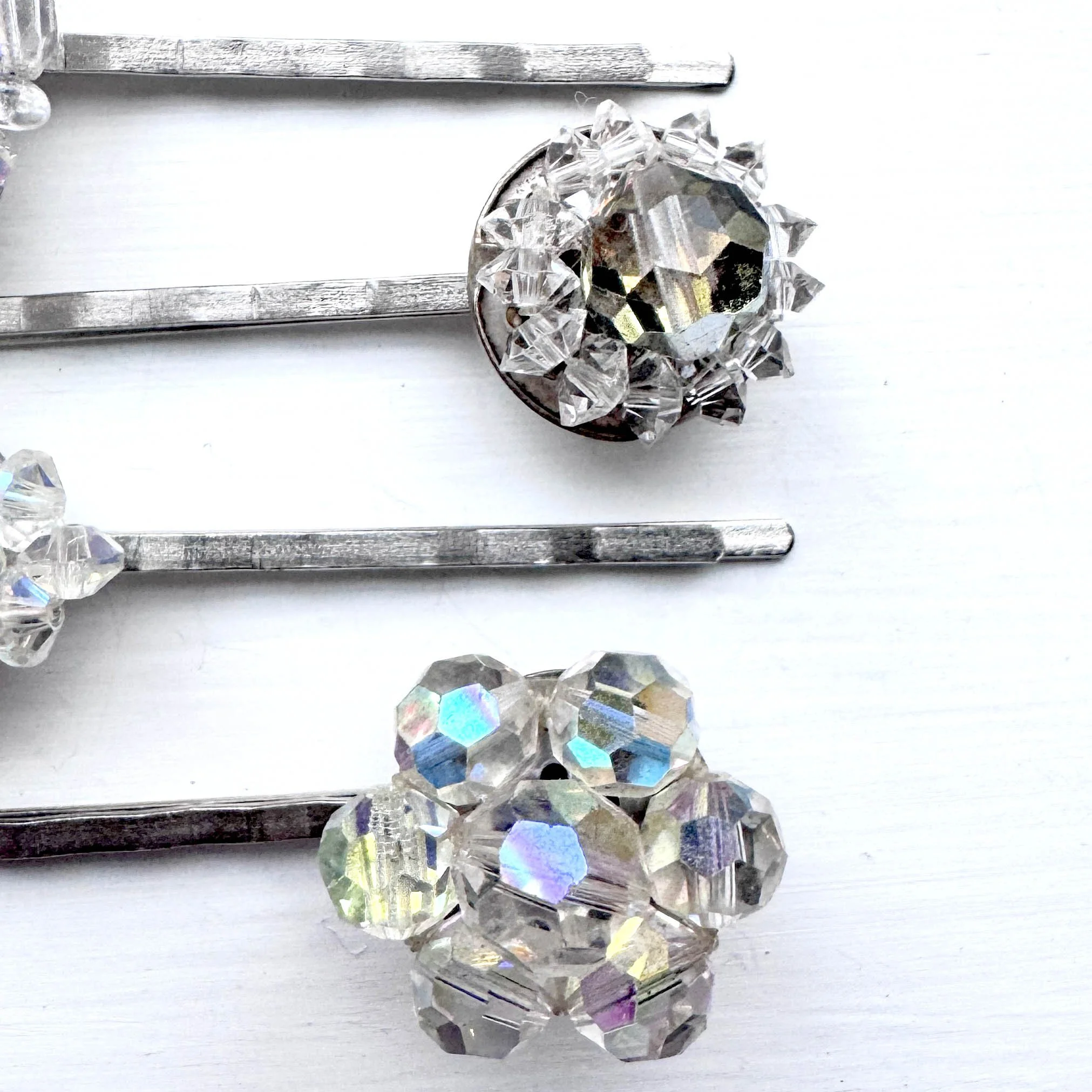 vintage aurora hair clip set, vintage hair accessories