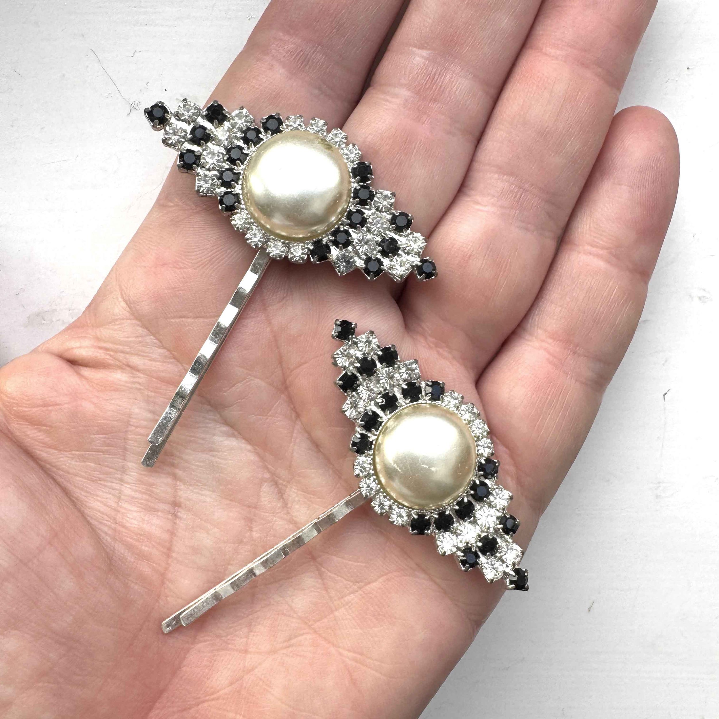 vintage 1950s black white jewelled art deco pearl hair slides, vintage hair accessories
