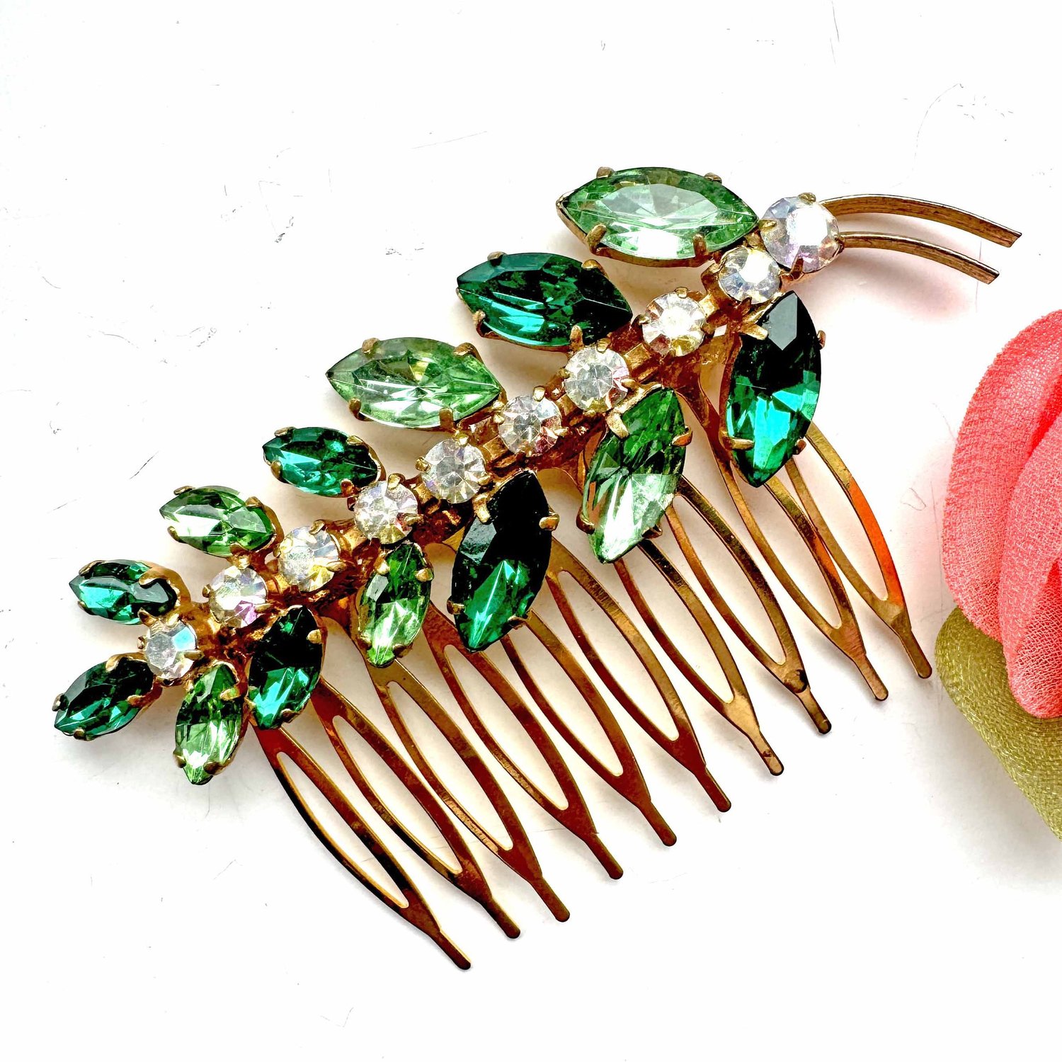 Vintage 1950\'s-60\'s GREEN MARQUISE RHINESTONE LEAF SPRAY HAIR COMB Vintage Gold Hair Combs for Bridal Wedding | Emerald Green  main image 4