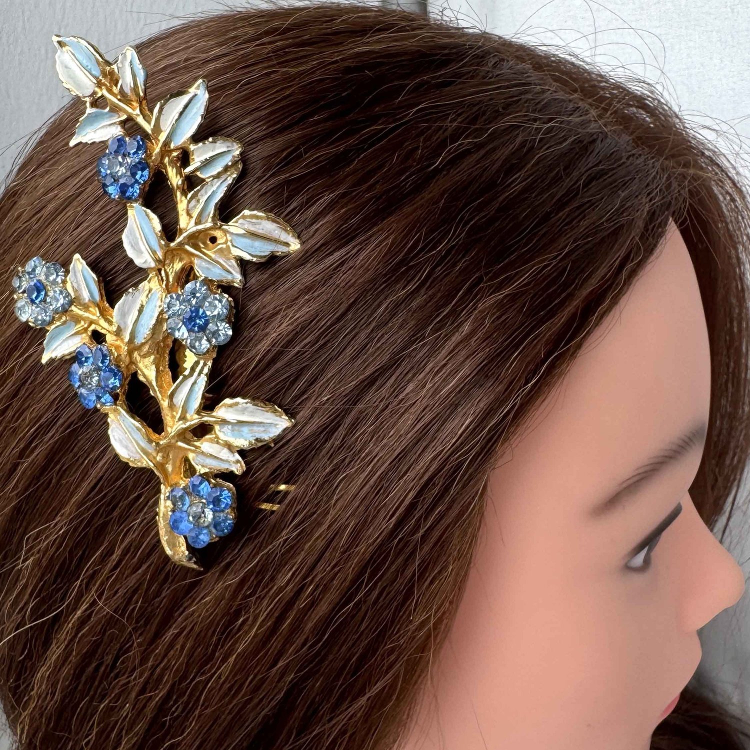 Vintage 1950s Gold Blue Rhinestone Flower Comb — Vintage 