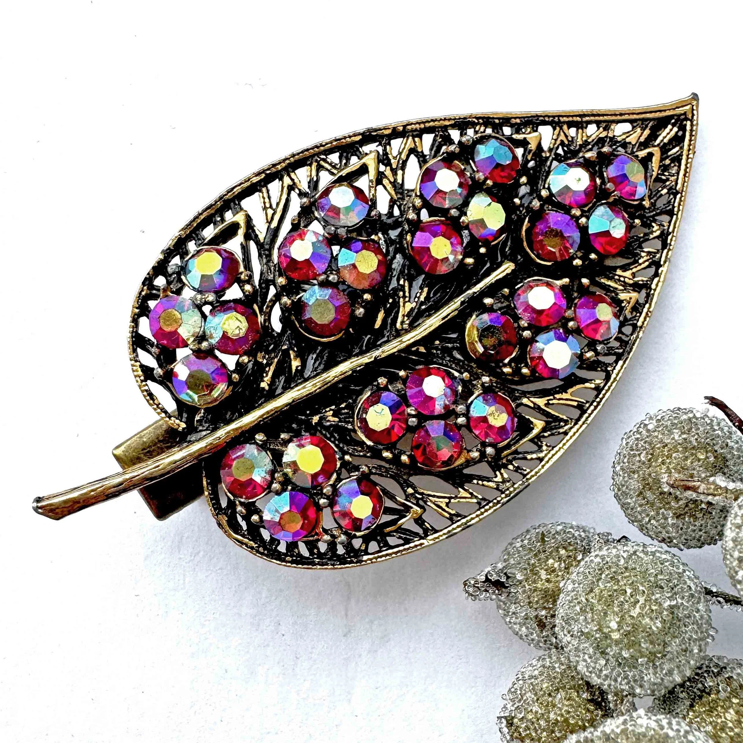 1950s vintage aurora red rhinestone hair clip, vintage hair accessories