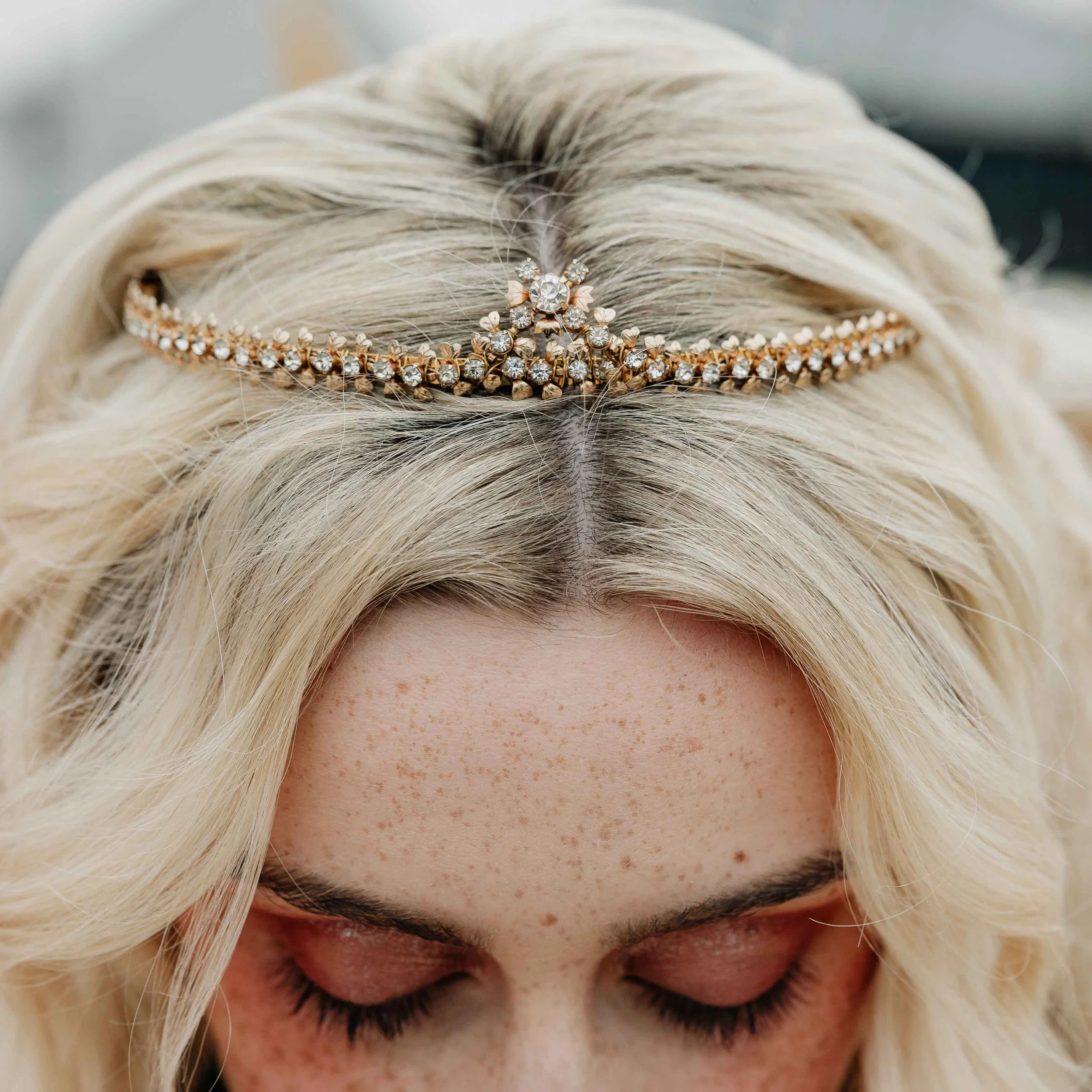 gold bridal tiara, vintage hair accessories