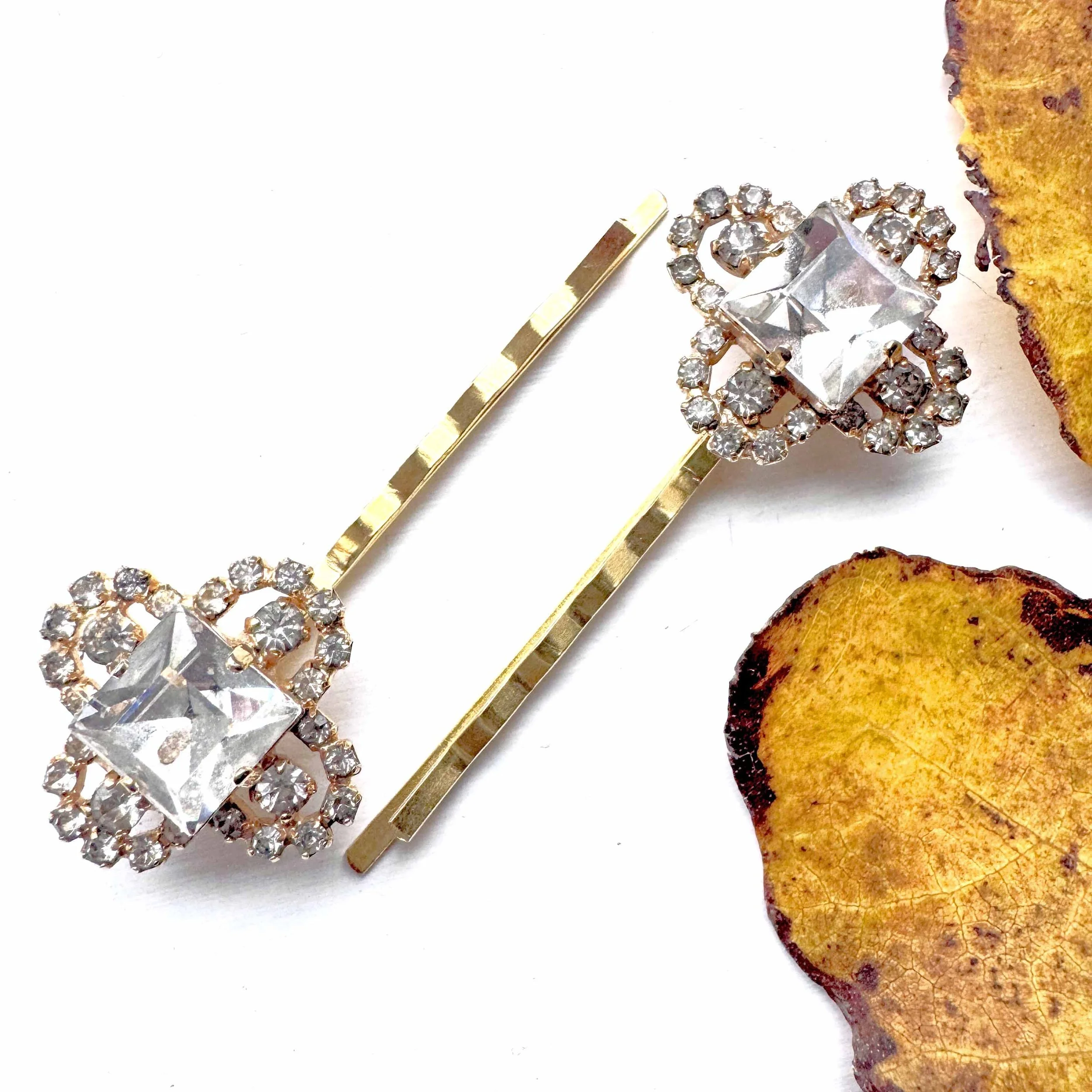 Pair Vintage Gold Rhinestone Hair Pins VA1297