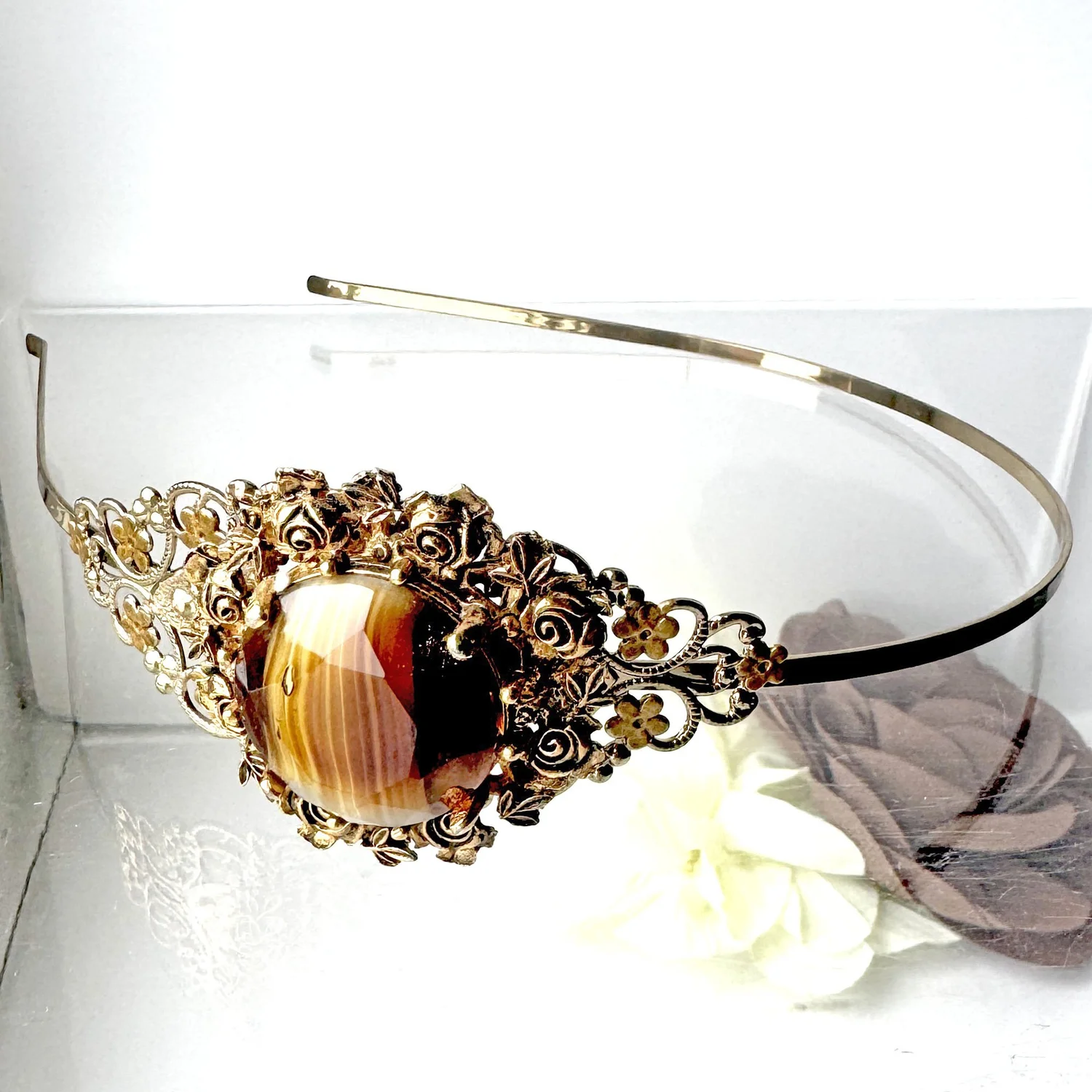 1950s Vintage Bronze Agate Jewelled Fascinator vintage hair - Main Image
