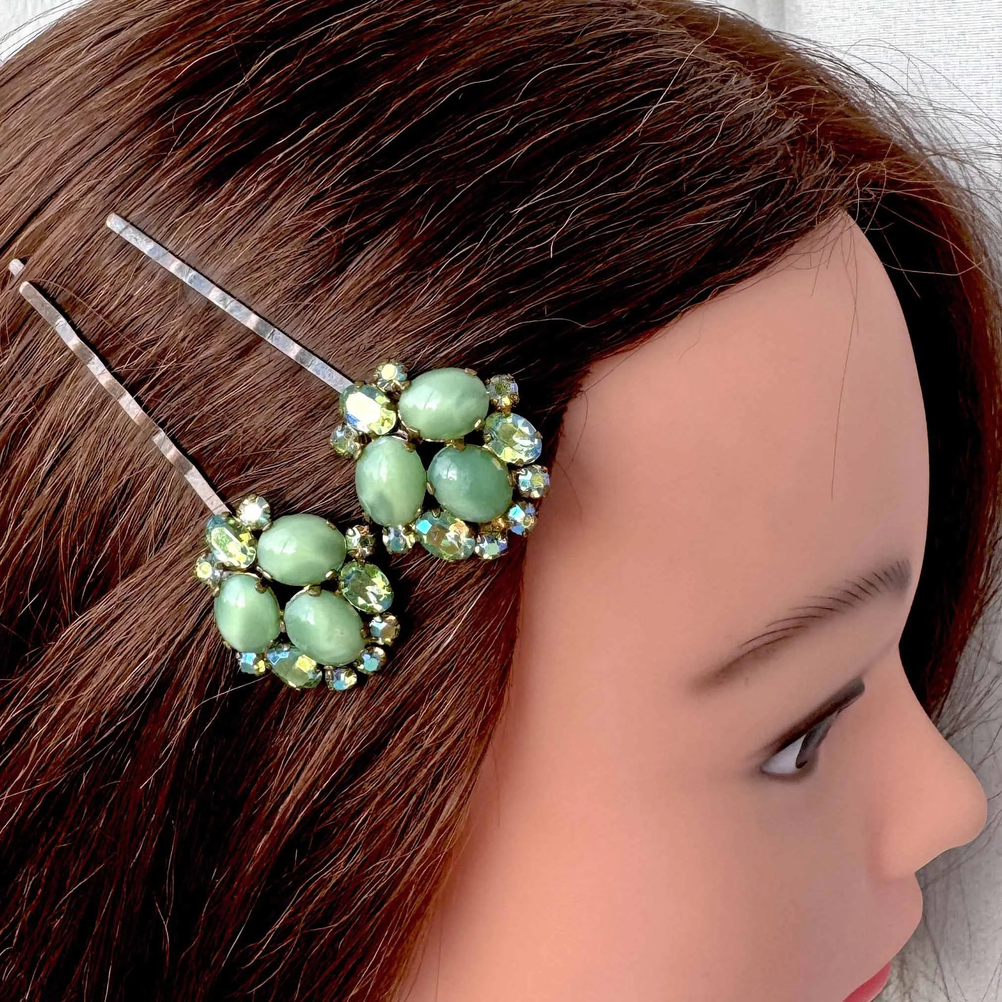 1950s vintage light green jewelled hair clips, vintage hair clips, vintage hair accessories