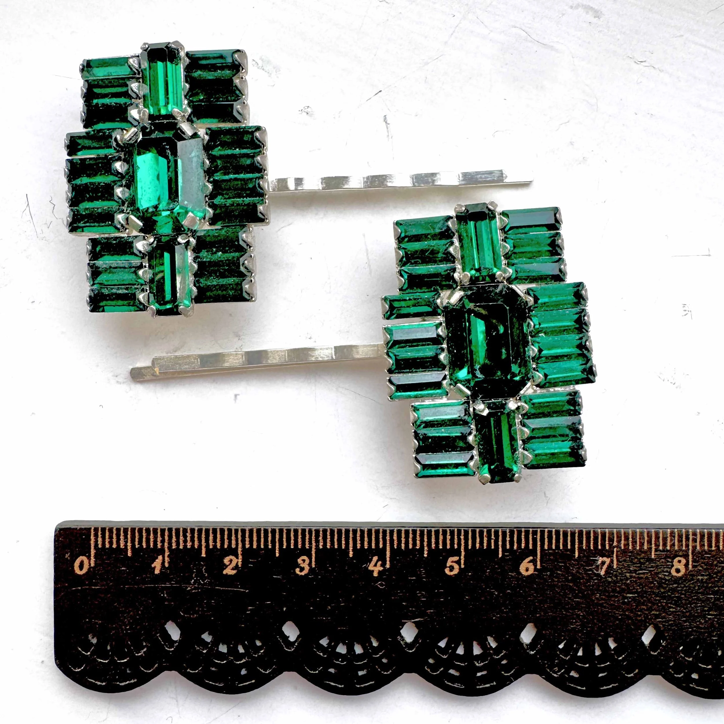 vintage art deco dark green bobby pins, vintage bobby pins, vintage hair accessories