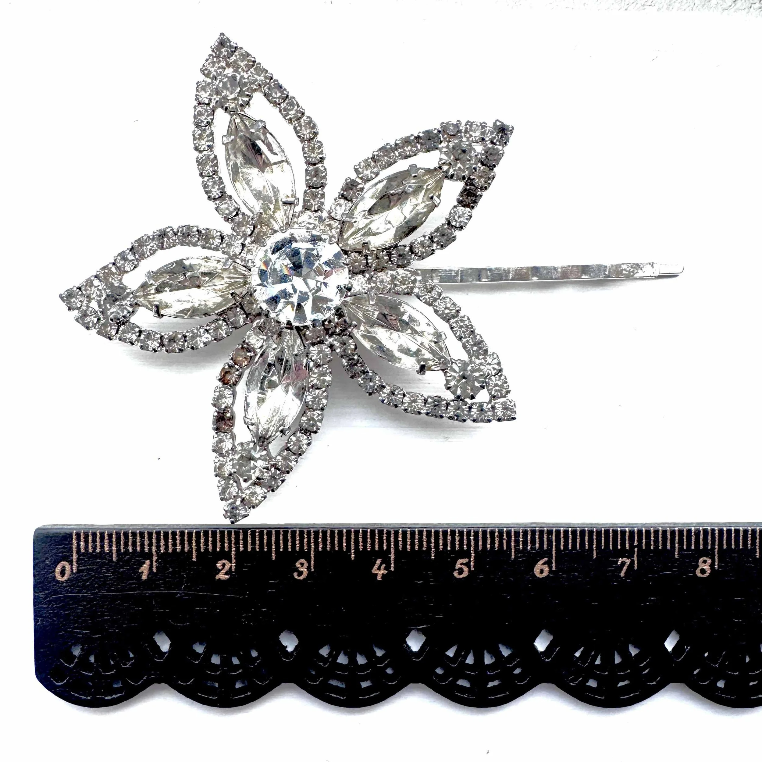 vintage flower hair pins, vintage rhinestone hair clips, vintage hair accessories