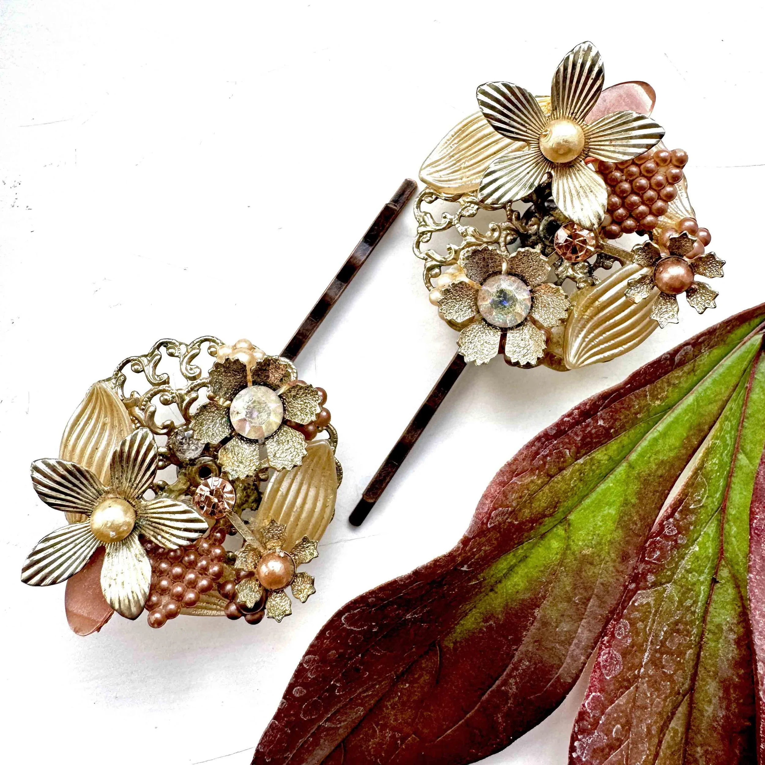 vintage gold floral hair pins, vintage hair accessories