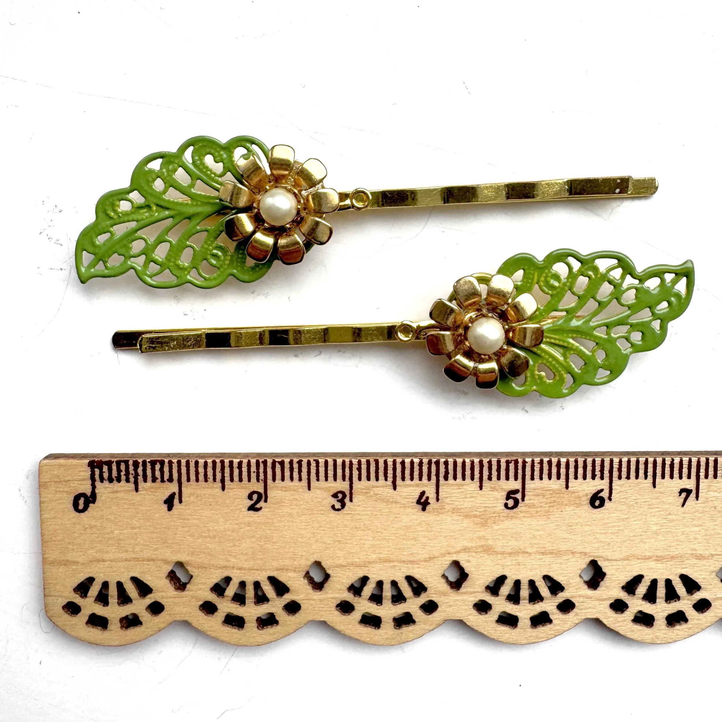 1950s vintage green pearl flower bobby pins - vintage hair accessories