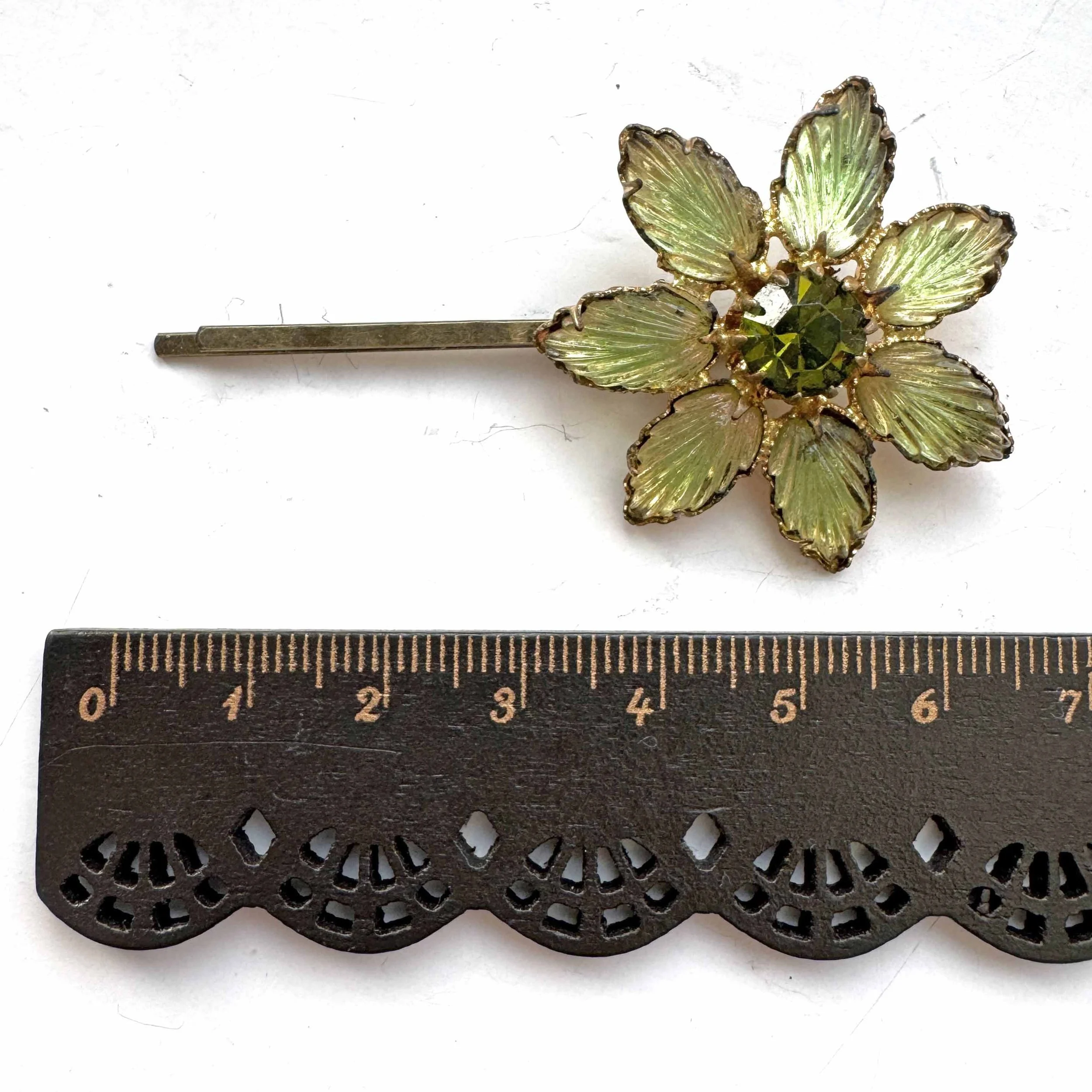 1930s vintage green flower bobby pin, vintage bobby pin, vintage hair accessories