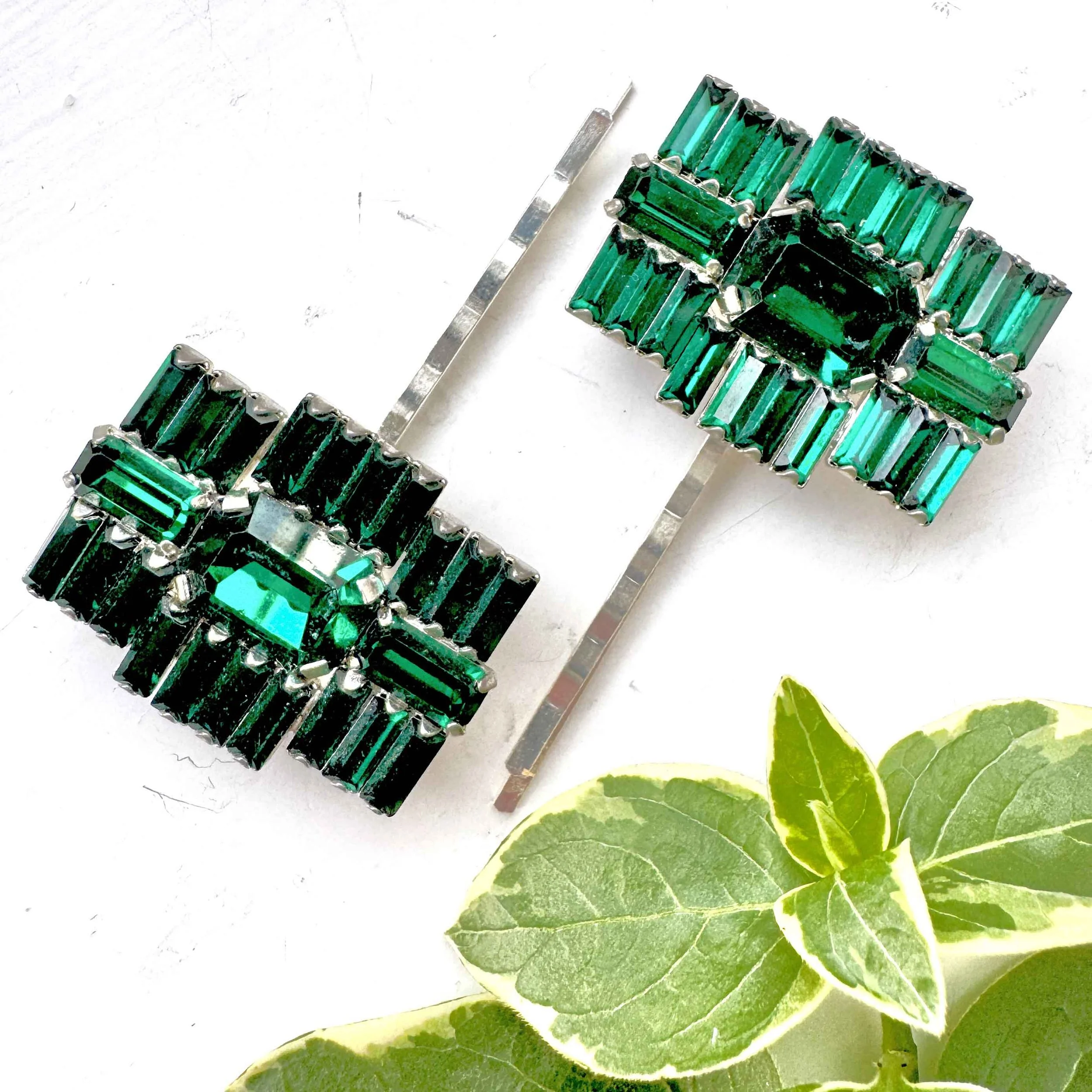 vintage art deco dark green hair pins, vintage hair pins, vintage hair accessories