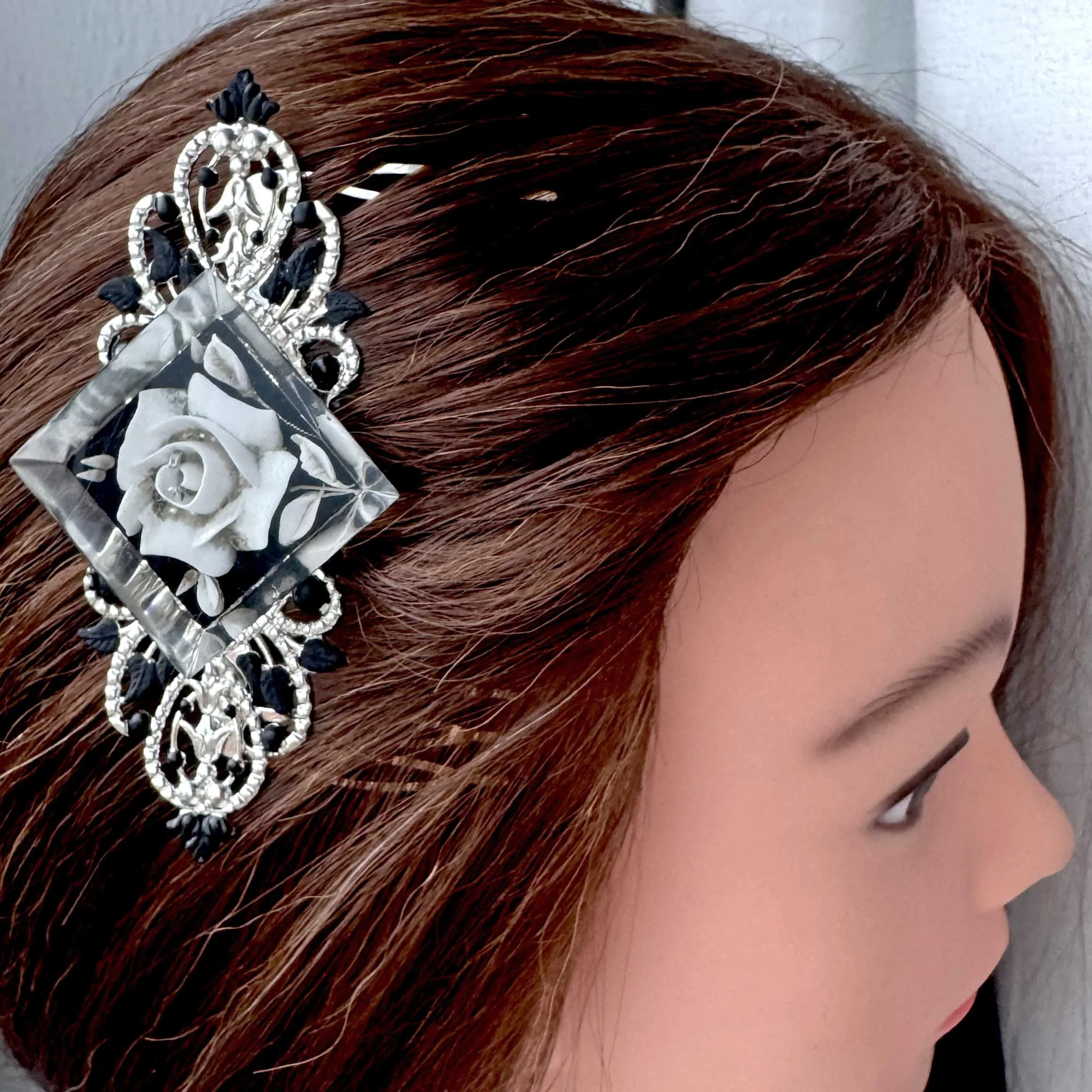 vintage black and white rose hair slide, vintage hair slide, vintage hair accessories