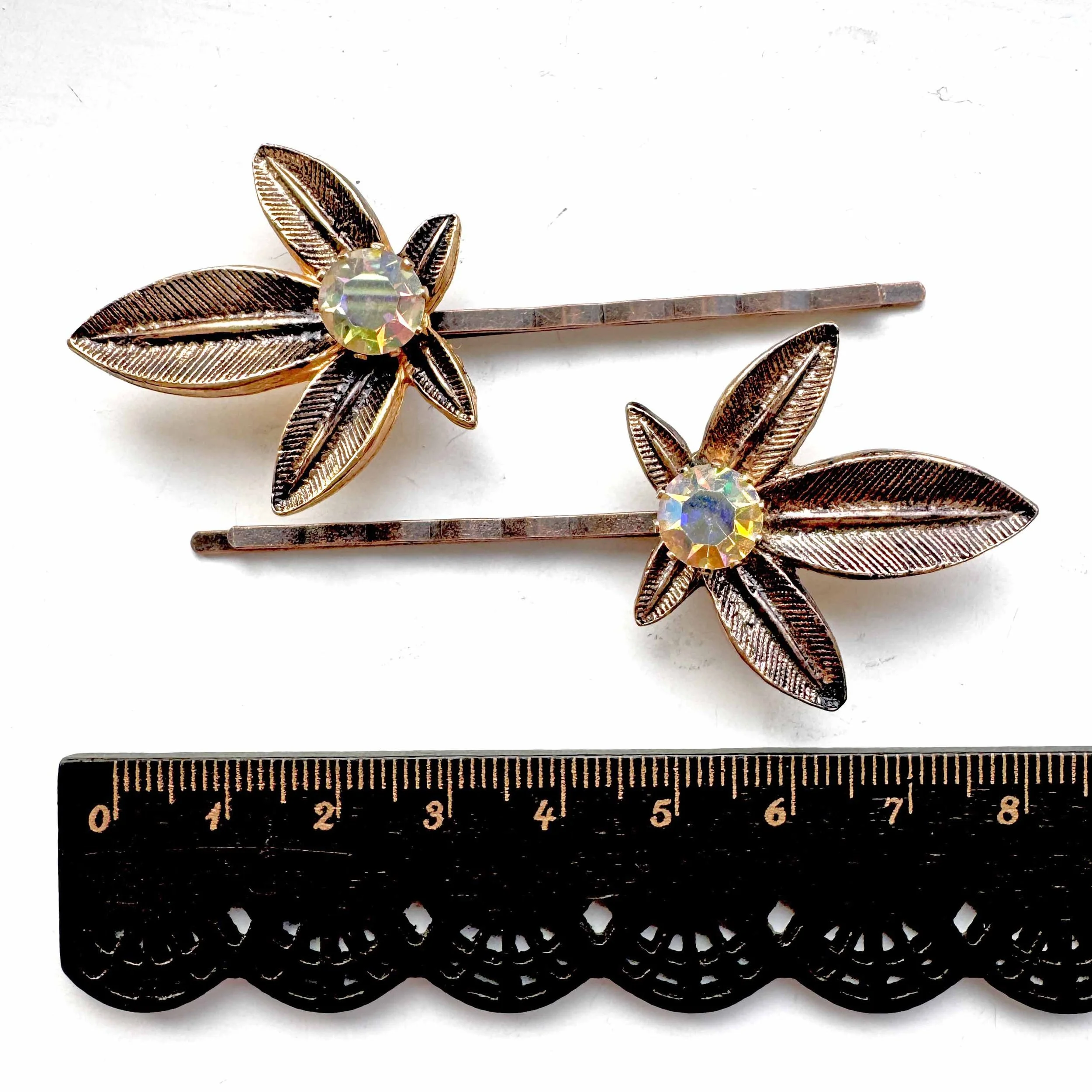 vintage bronze leaf bobby pins, vintage bobby pins, vintage hair accessories