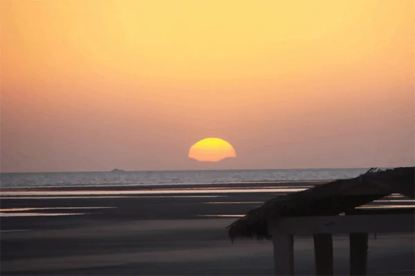 amazing_sunsets-sinking_over_the_palapa.jpg
