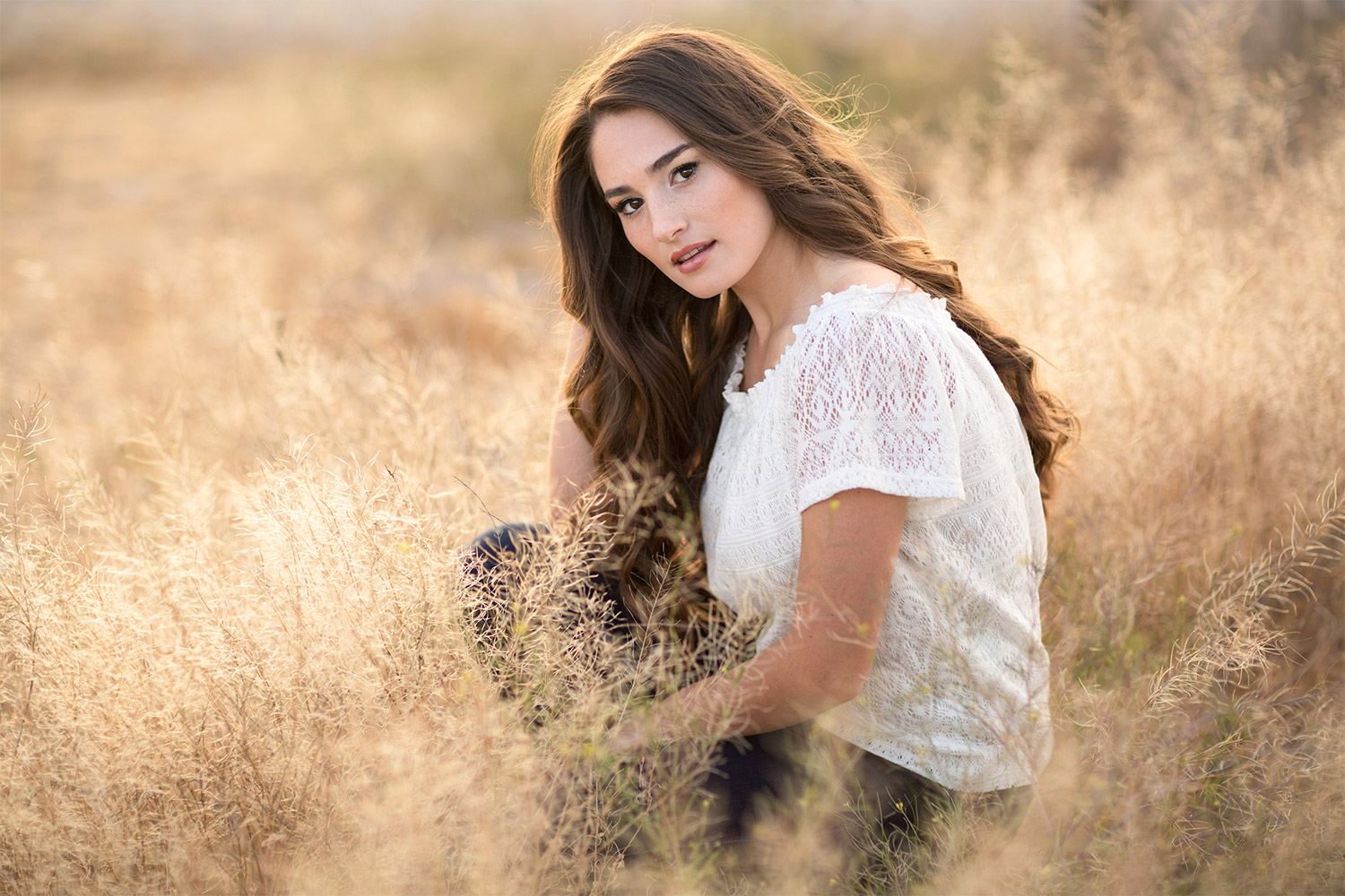 Stephanie Newbold Senior Portrait Photographer