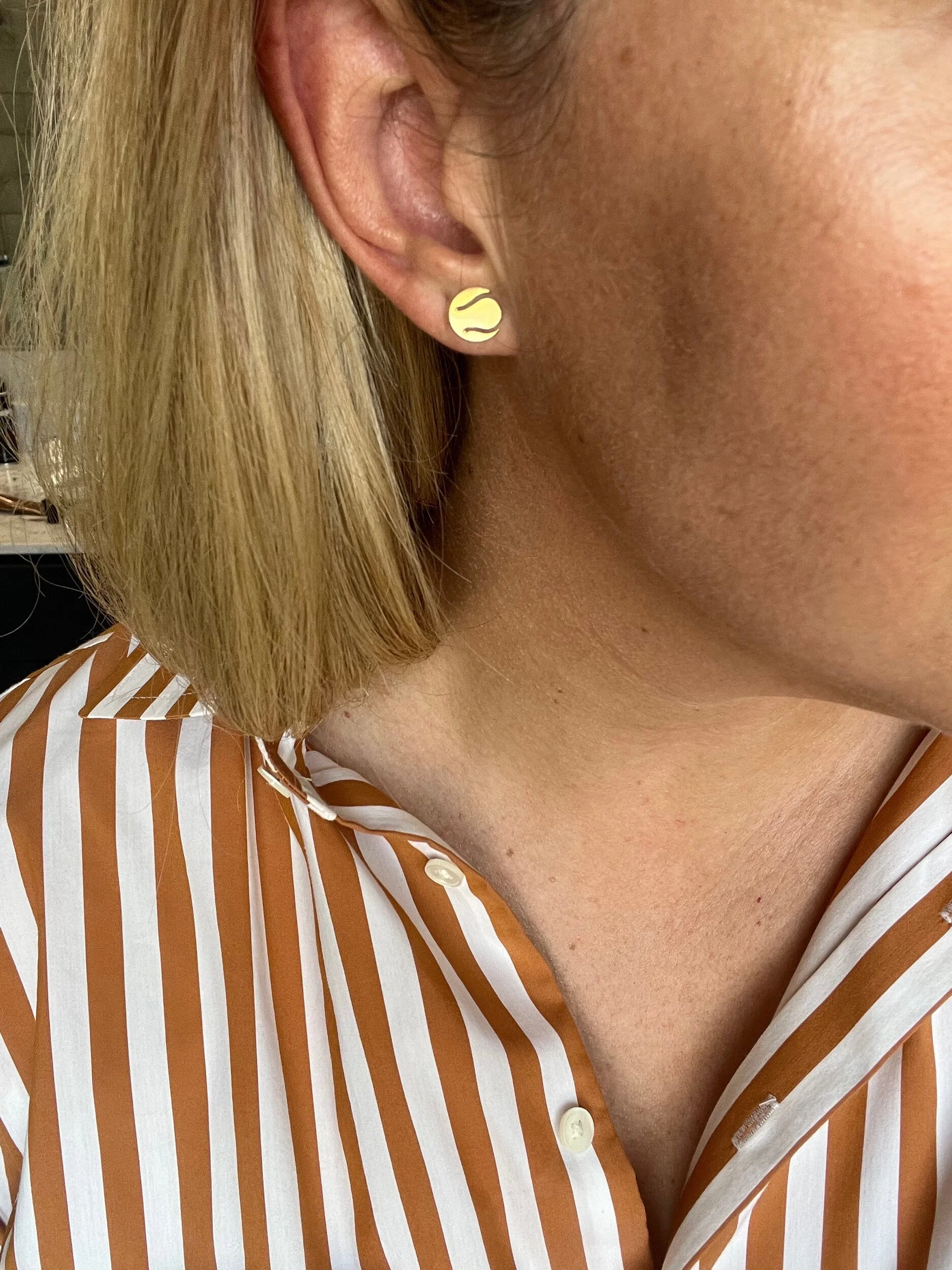 2DDA1FEF-138B-418F-B3B6-ECF5848A945C