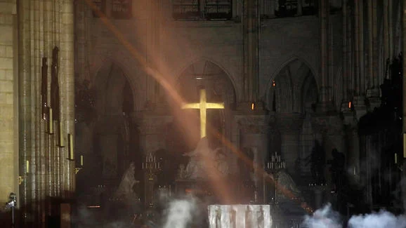 Notre Dame cross.jpg