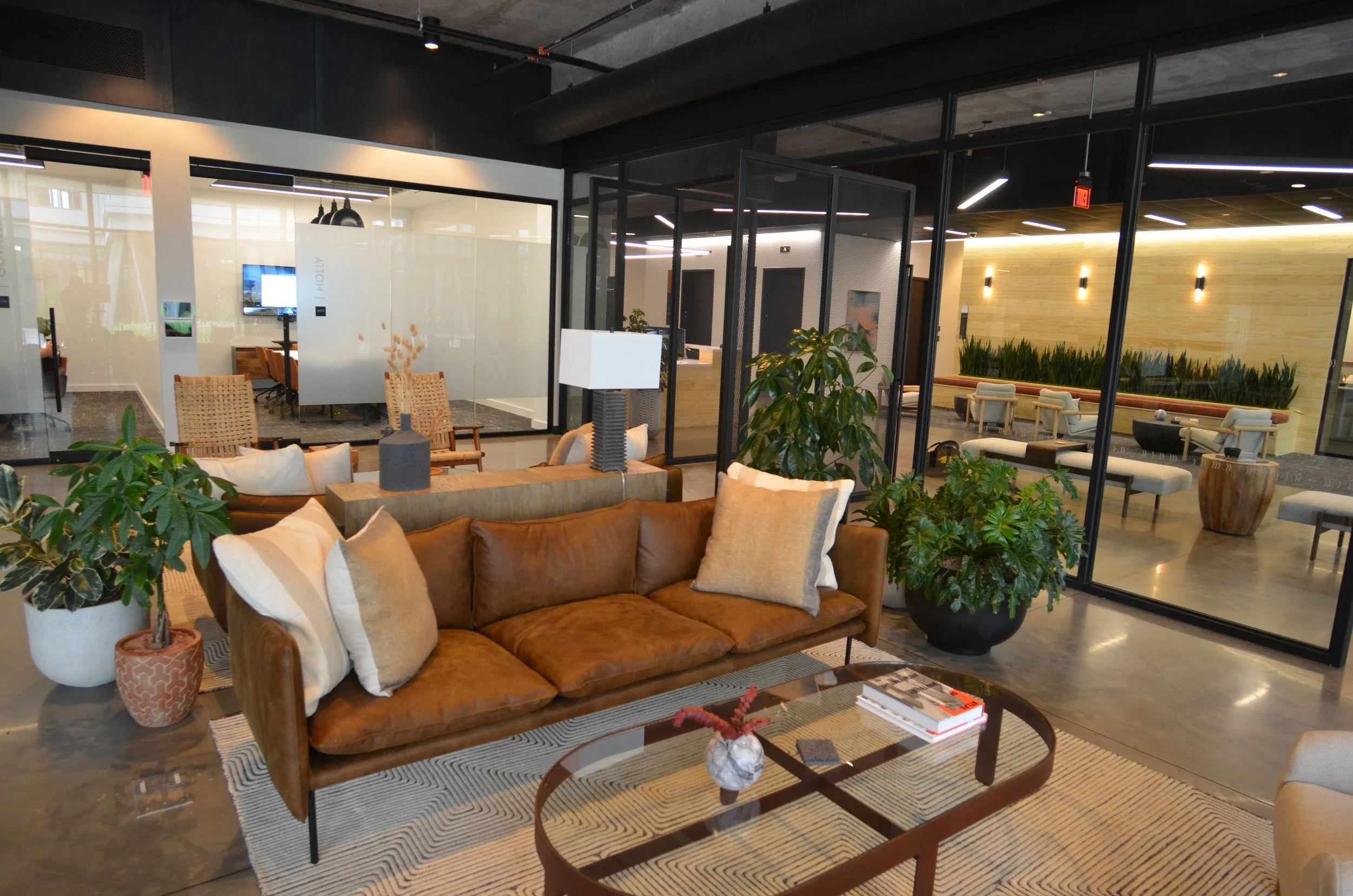 3232 east bound amenity space