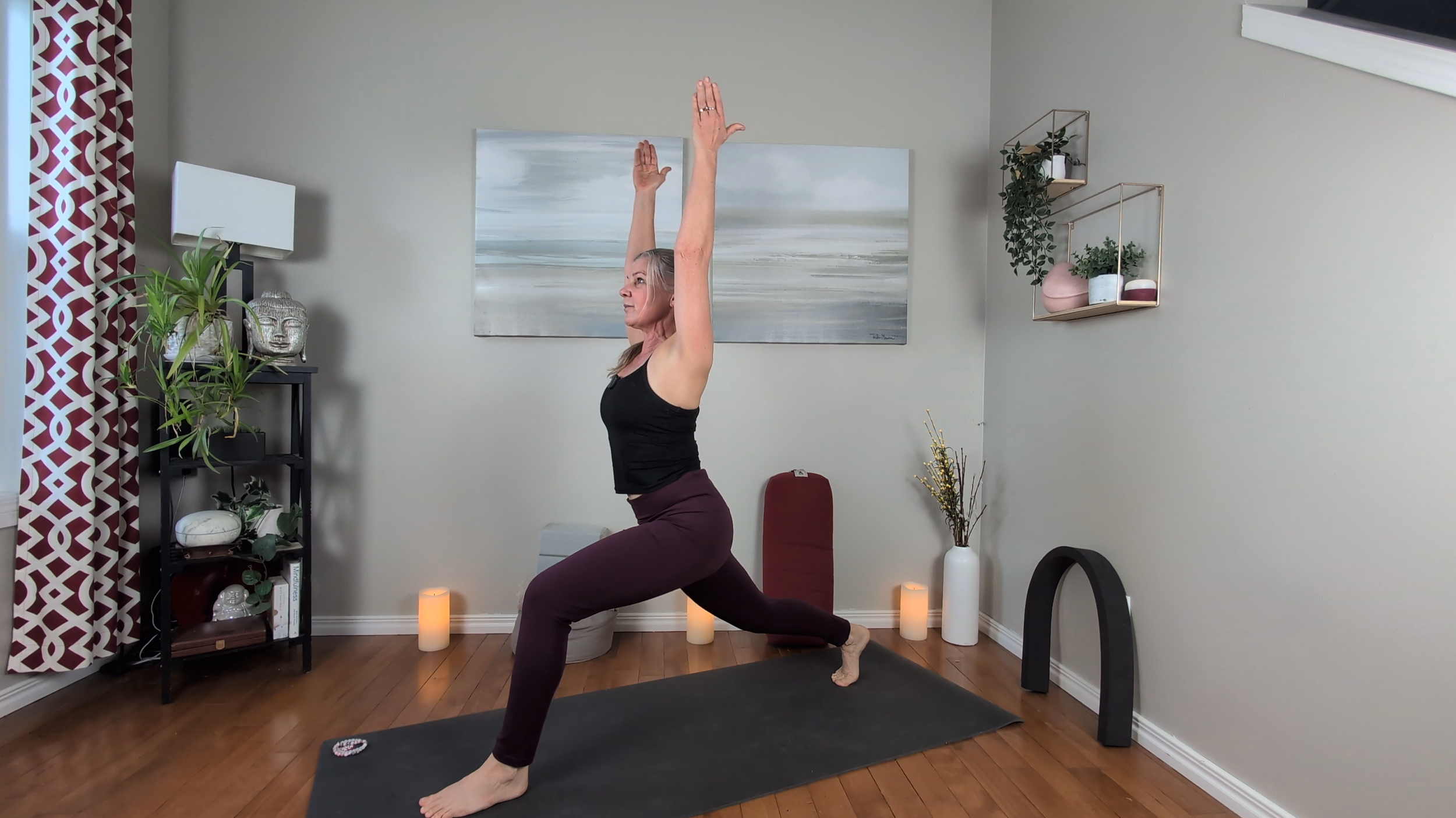 YogaBasics_GVF_L4_Image_HighLungeLeft.png