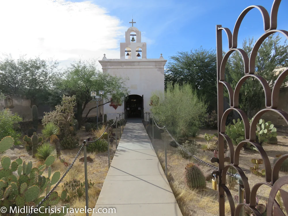 Mission San Xavier del Bac-19.jpg