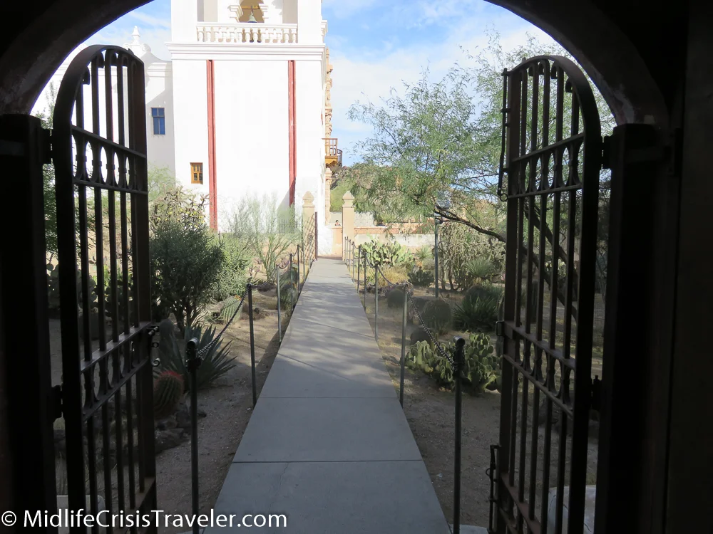 Mission San Xavier del Bac-18.jpg