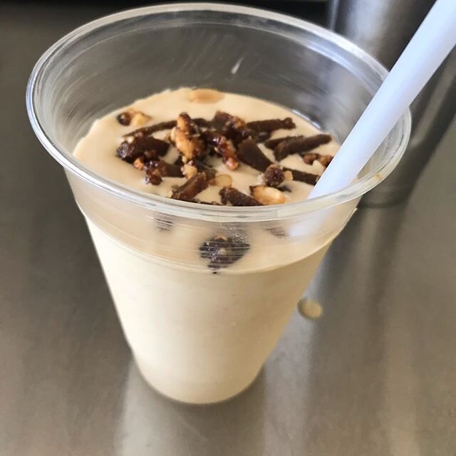 Elvis shake. Peanut butter, banana, with candied @theherbivorousb bacon and crushed peanuts on top. #vegan #veganshake