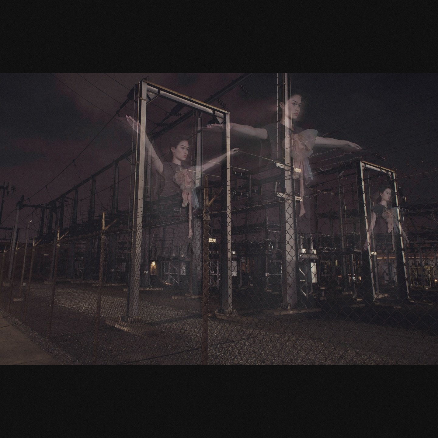 EVOLUTION HALFWAY

Image: Abundance for Few, 2020-2022

CONCEPT

The inevitability of class divide as a universal evolutionary feature in the reality of limited resources, despite behavioral, political, or technological advancements.&nbsp;&nbsp;

NAR