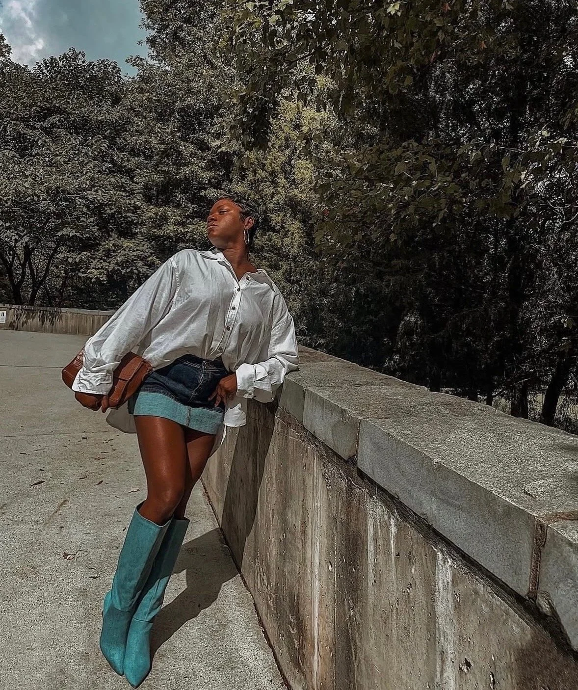 EVERYTHING IS A LOT BUT THAT DOESN'T MEAN IM LOSING