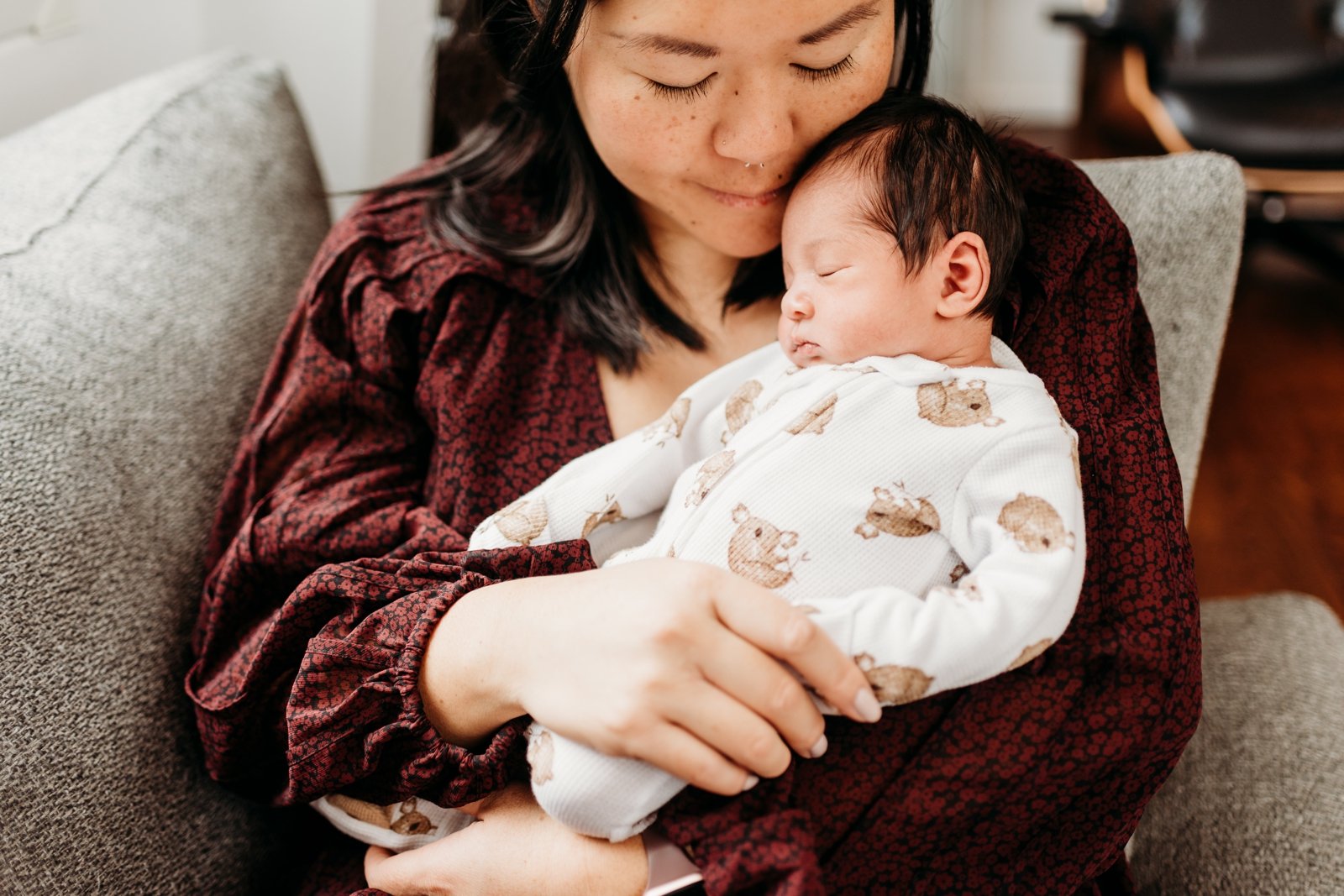 Walnut creek Newborn lifestyle photography at home photoshoot Young Soul Photography East Bay Photographer 17.jpg