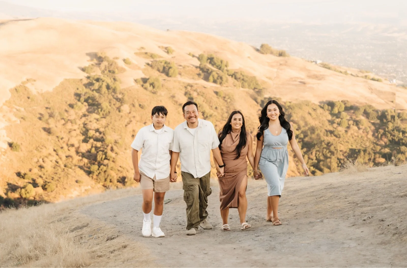 bay area fun extended family photographer fall photoshoot21.jpg