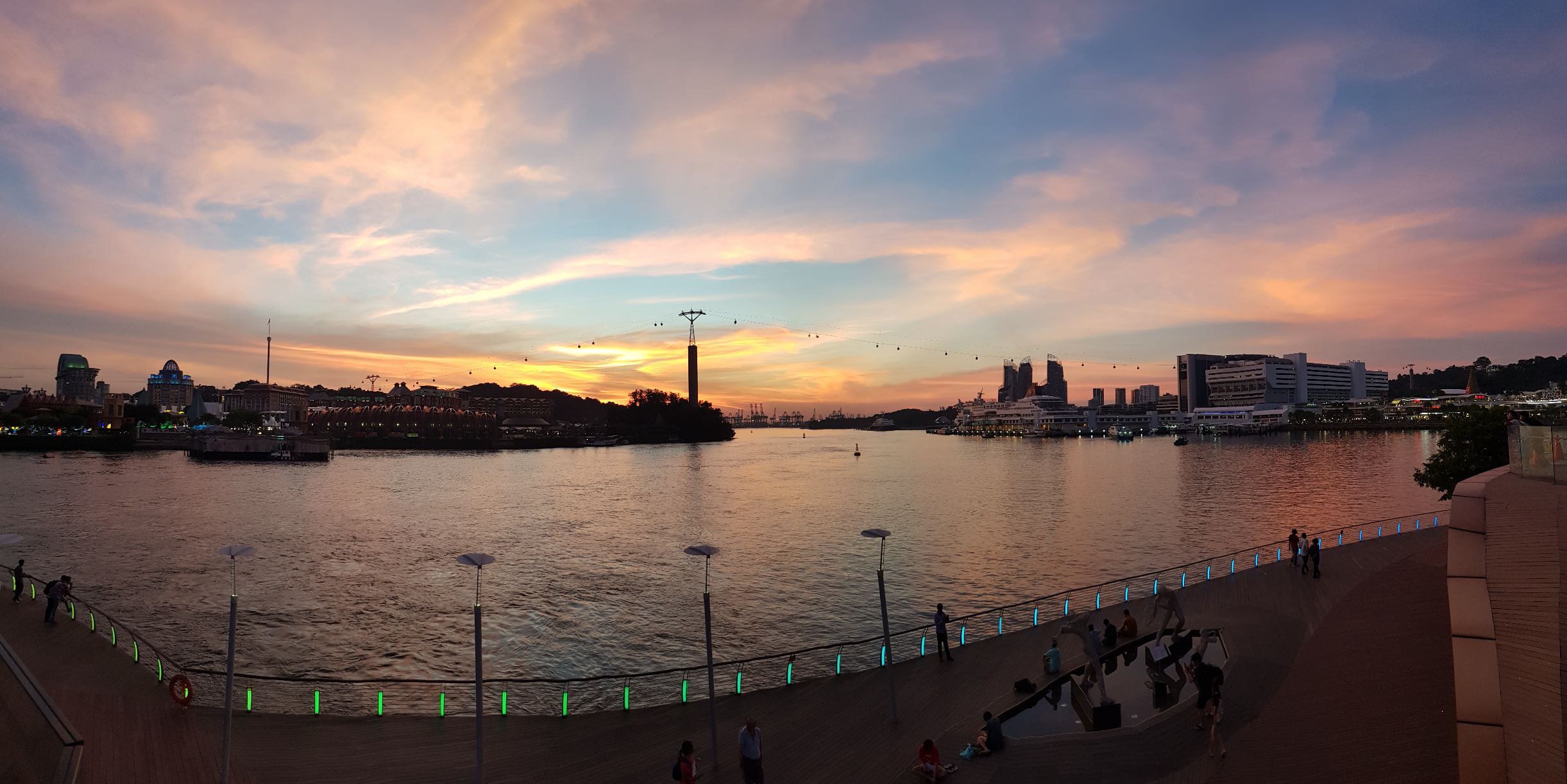 Look at the beautiful scenery that marks the end of a long day of fun in the water. 