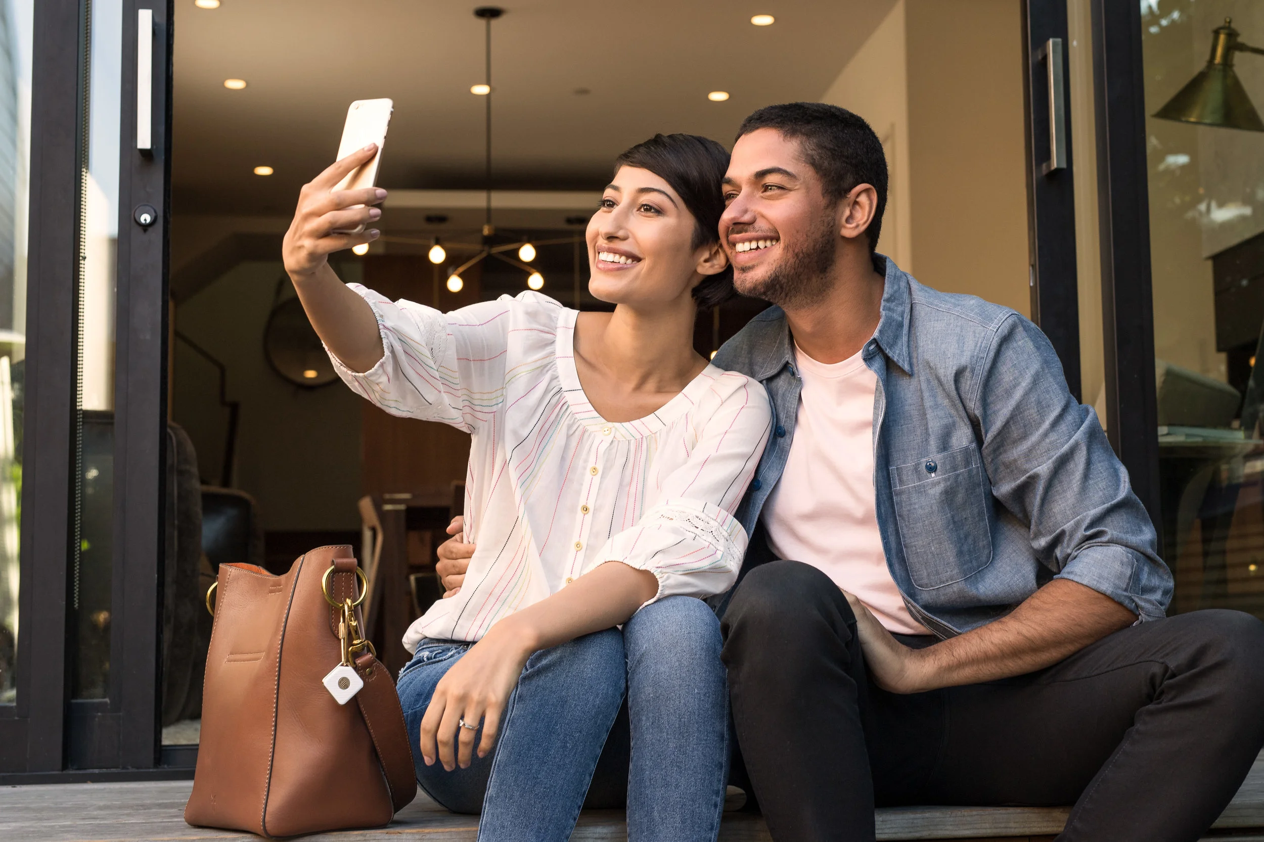 Tile_2017_Style_Couple_Selfie_GammaNine_01.jpg