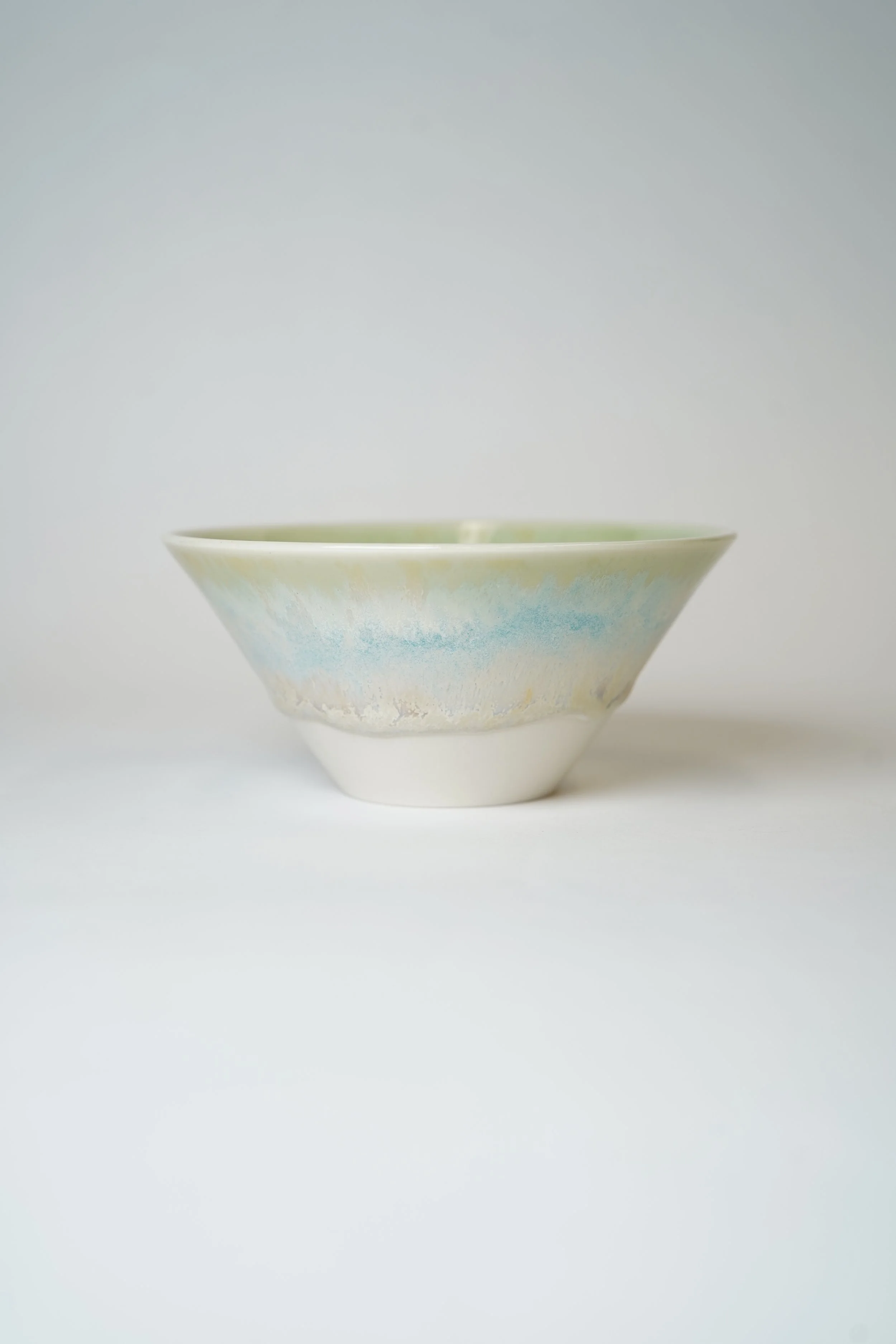 Tilted Bowl (Glacier) (style 1)