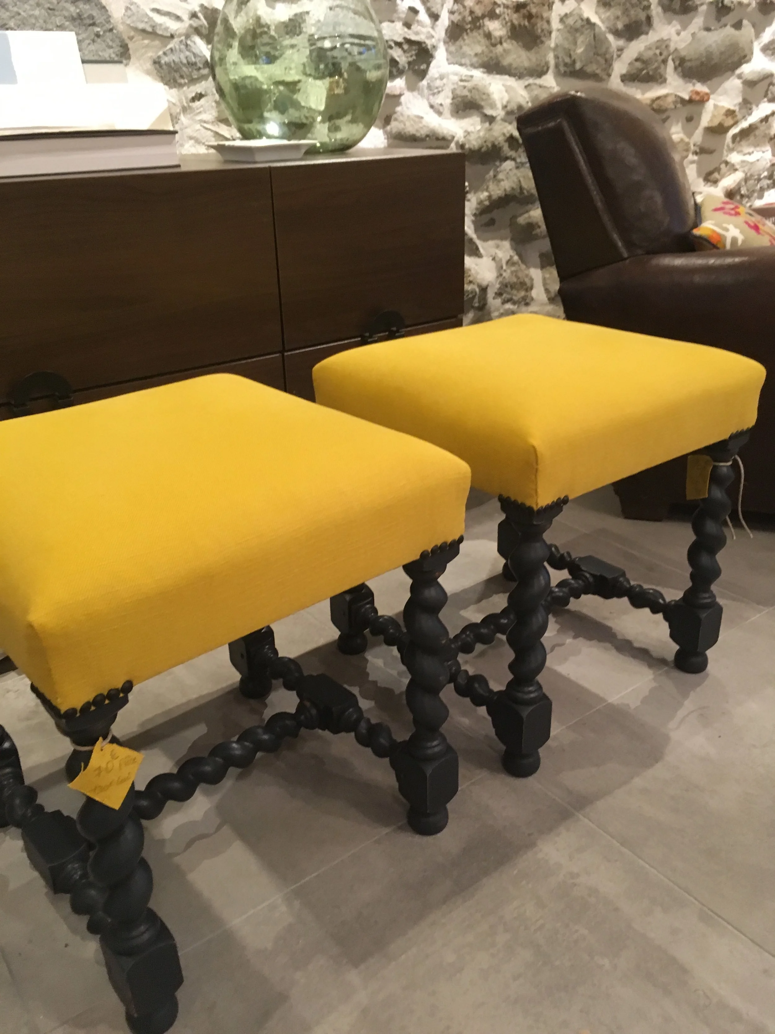 Tabourets Néo-basques - Style Louis XIII.JPG