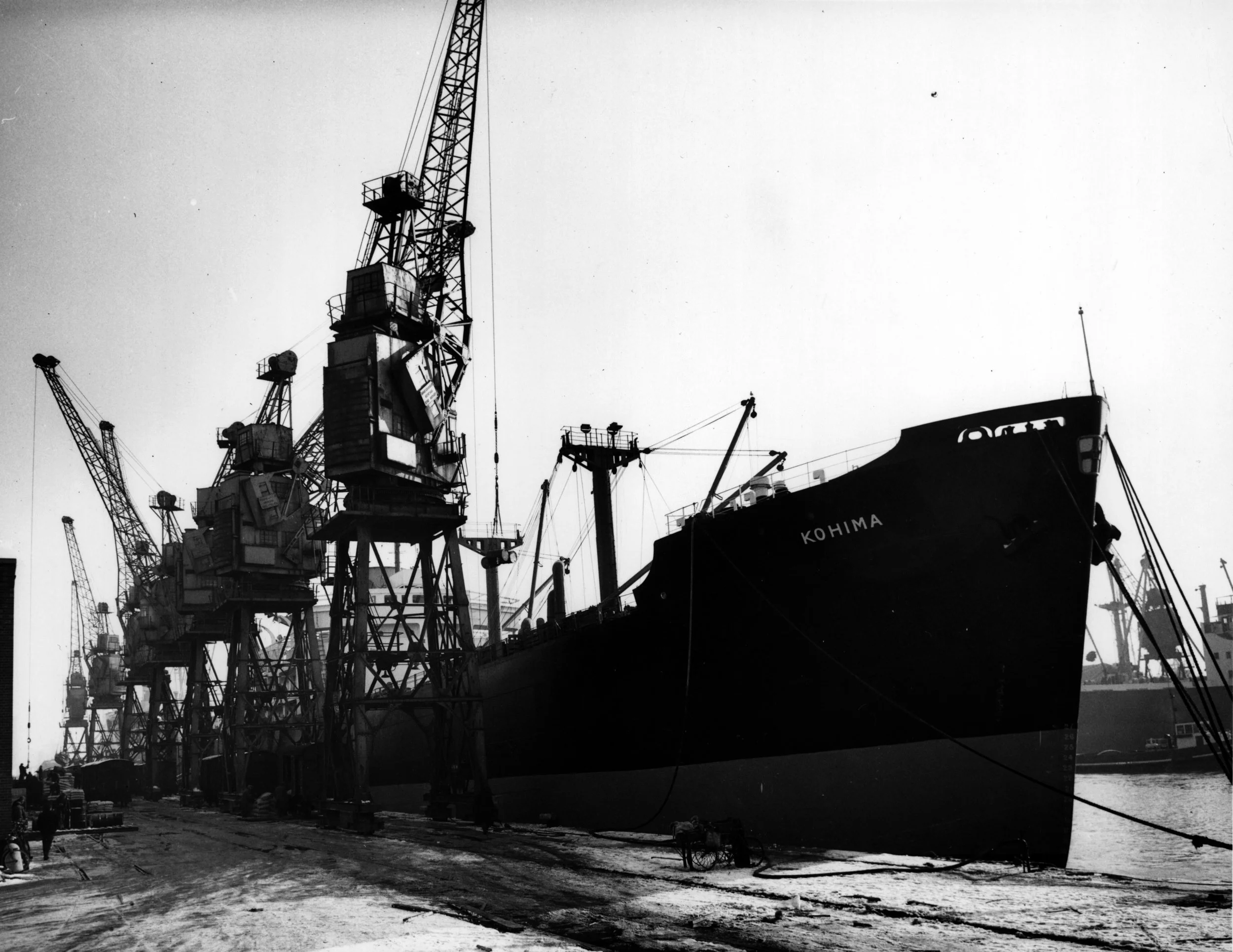 'Kohima' loading cargo for West Africa. King George Dock, Hull. February, 1969. Photographer - Donald I Innes Commissioned by ABP.