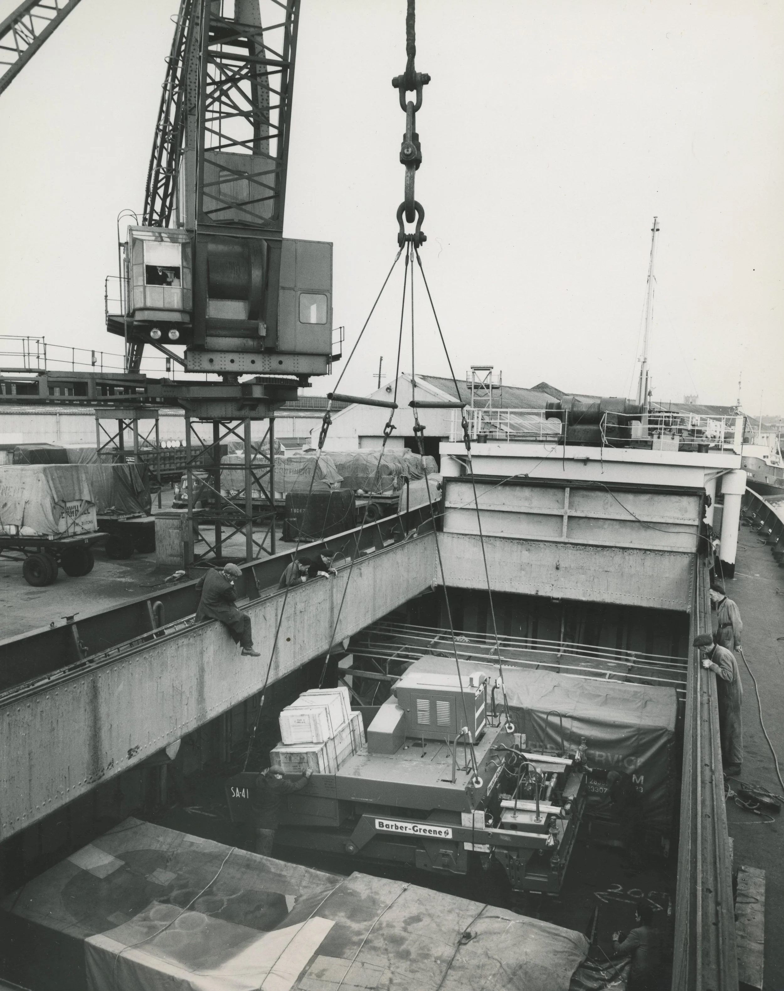 Working of traffic on the Rotterdam lift-on/lift-off service. Albert Dock, Hull. December, 1967. Photographer - Donald I. Innes Commissioned by ABP.