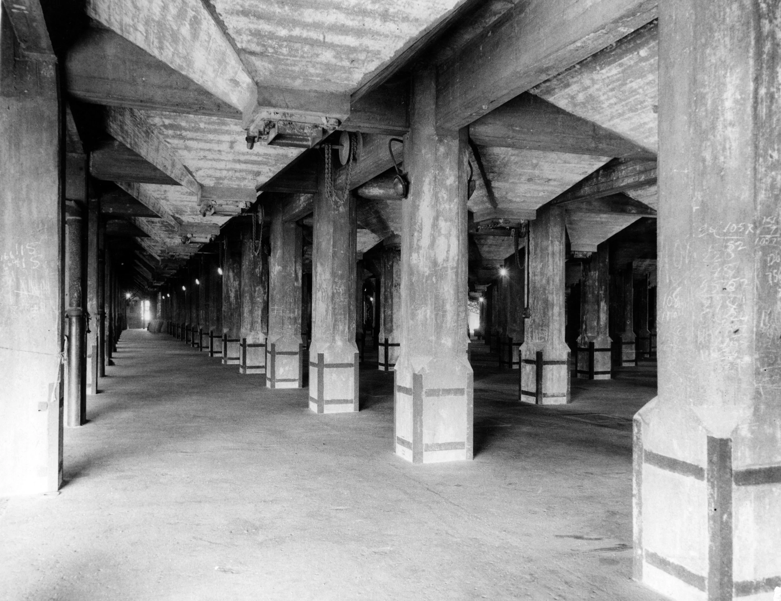 New Unit Load Service: Hull - Hamburg/Bremen at Jetty 23. Alexandra Dock, Hull. August, 1967. Photographer - Donald I. Innes Commissioned by ABP.