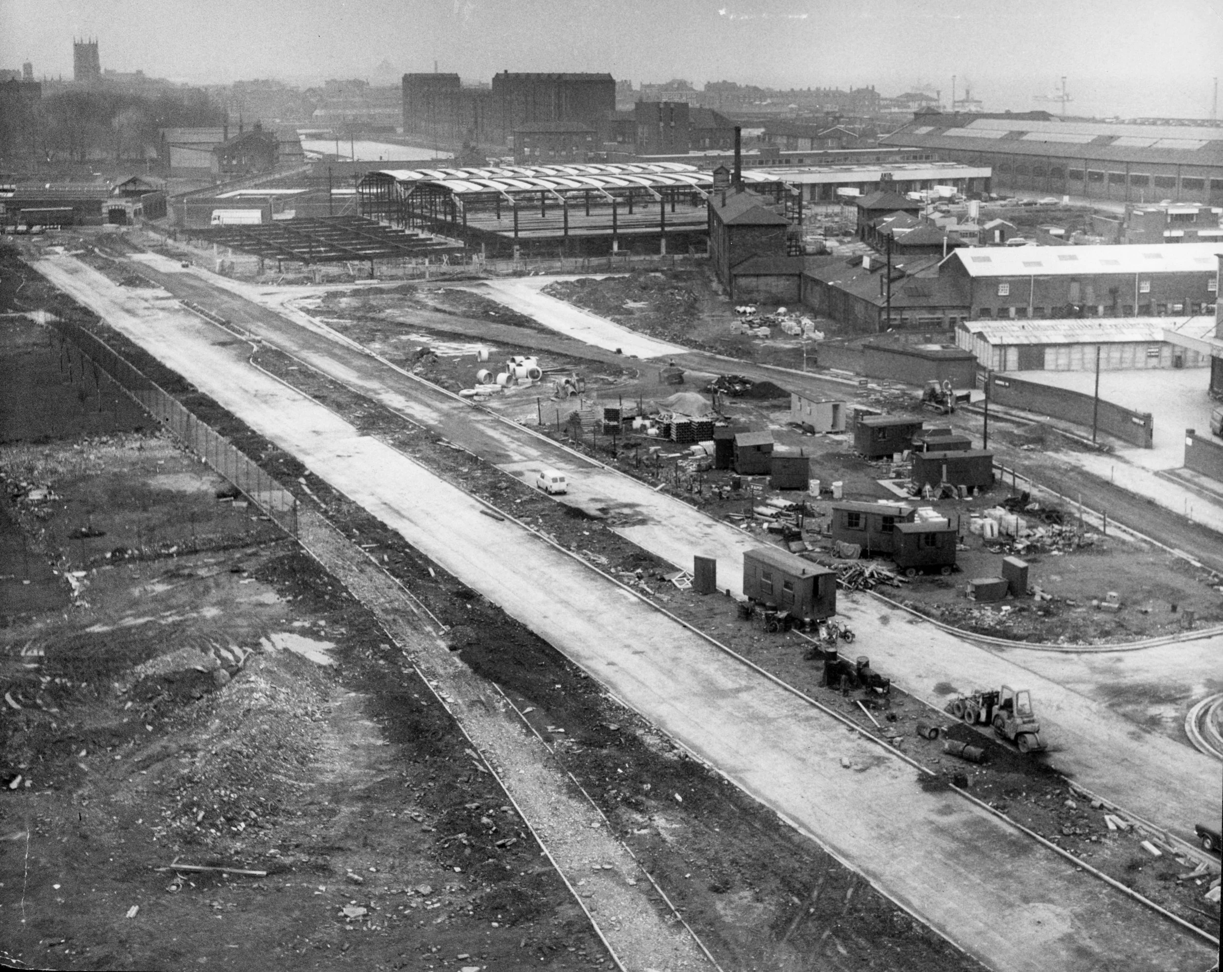 Construction of dual-carriageway from junction of Hessle Road and Porter Street 31-12-1969. Commissioned by Hull Daily Mail.