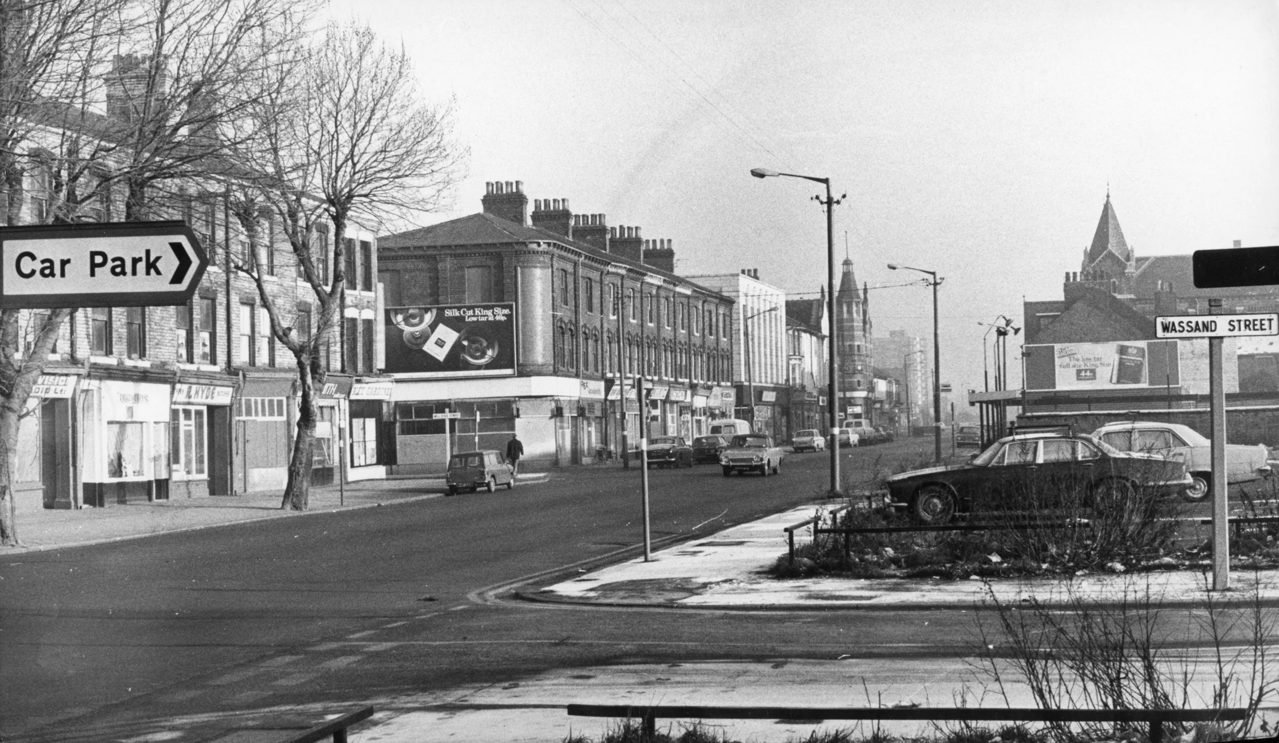 Shops on Hessle Road near Wassand Street, 06-12-1976. Commissioned by Hull Daily Mail.
