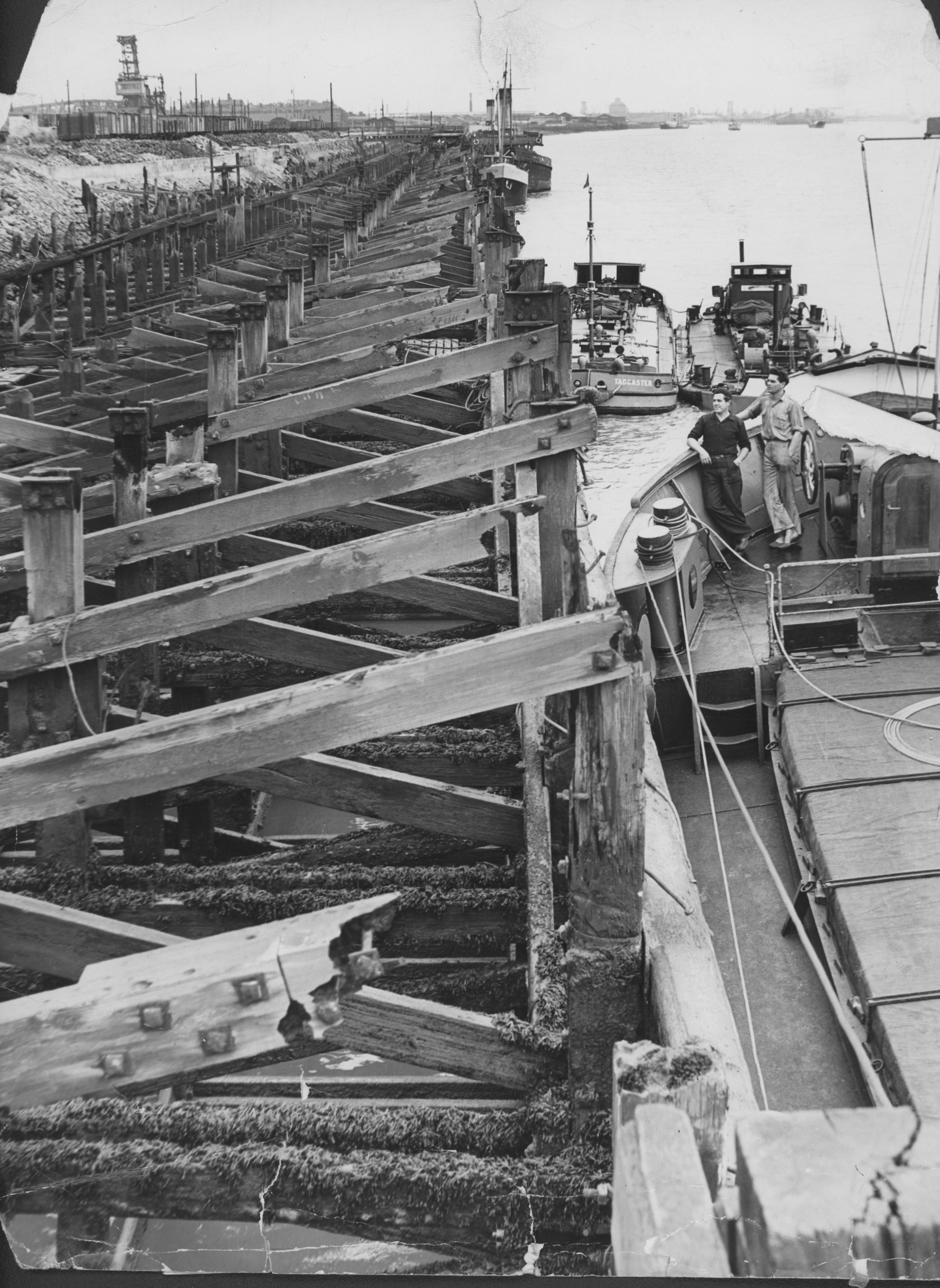 Riverside Quay, 1950’s. Commissioned by Hull Daily Mail.