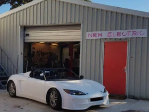 New-Electric_818-920x690-300x225.jpg