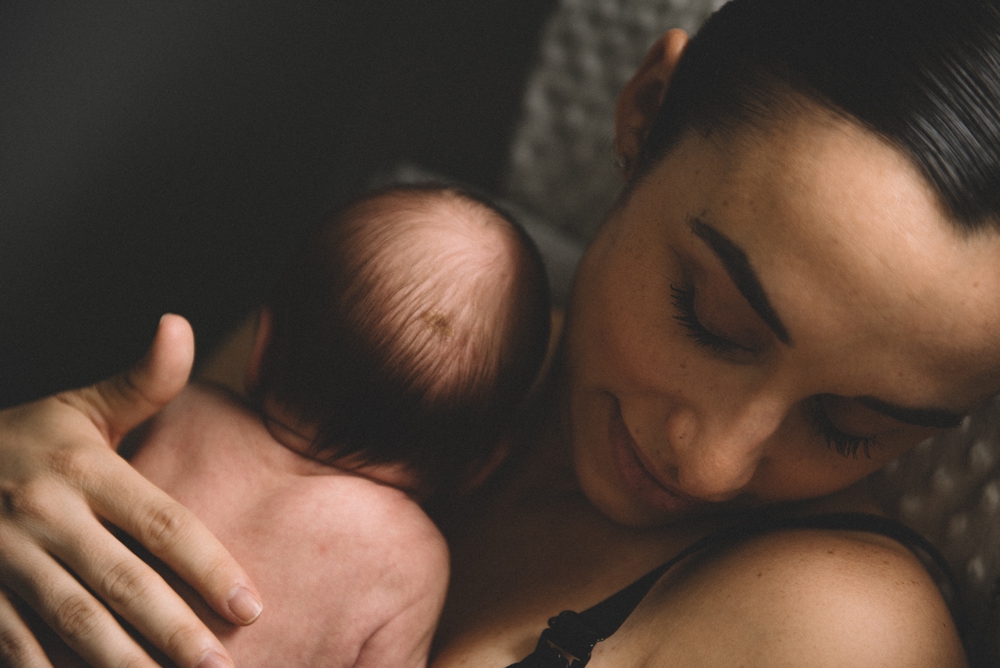 nj-breastfeeding-portraits-photography2.jpg