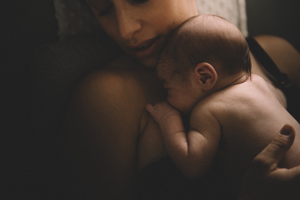 nj-breastfeeding-portraits-photography4.jpg