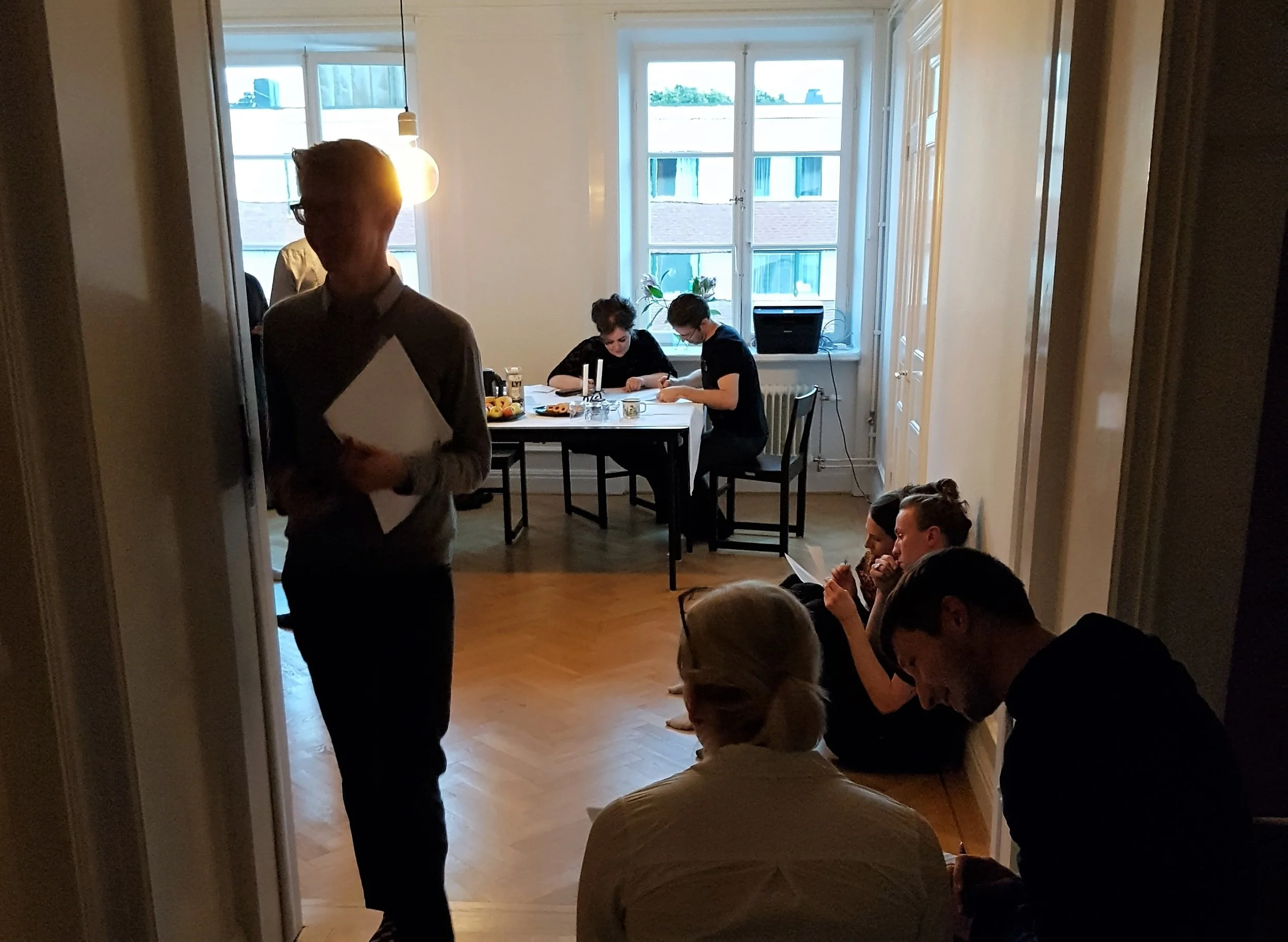 Bild från veckans workshop. Gladare åsiktsmotståndare får en leta efter!