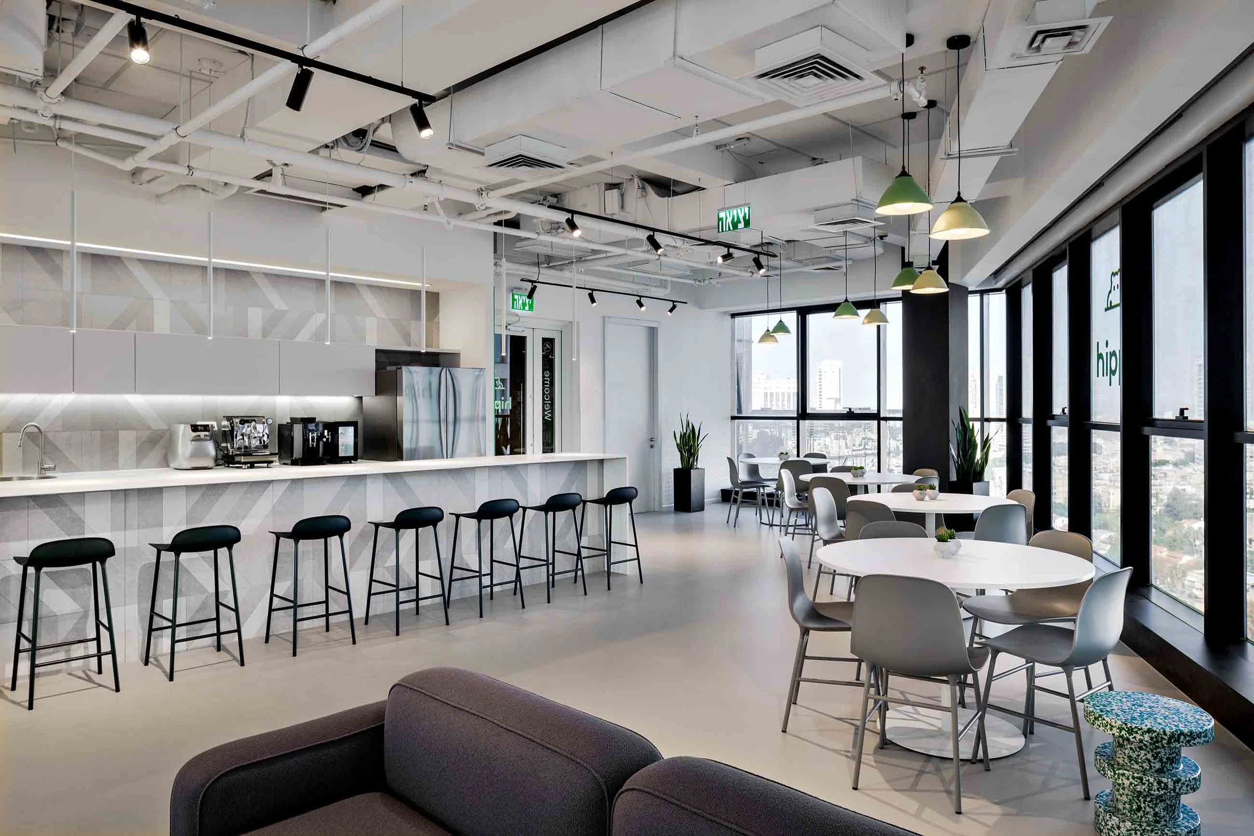 UTP_AS_HI (7) copy.jpg