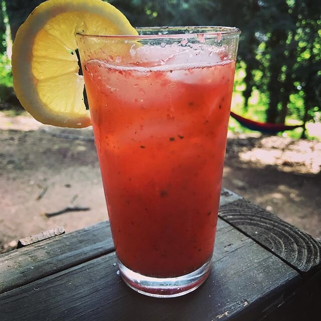 It&rsquo;s a STRAWBREZZY kind of day...vodka, strawberries, basil, lemon juice, simple syrup, soda water. Yummm #whomissesthese? #avldrinks #springcocktails