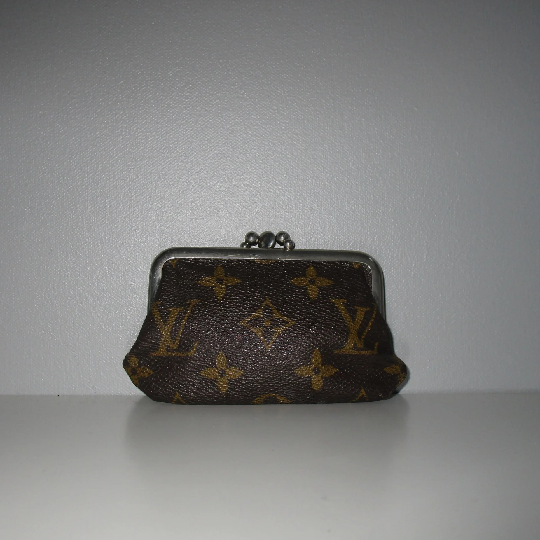 SOLD-Rare Vintage Louis Vuitton Change Purse
