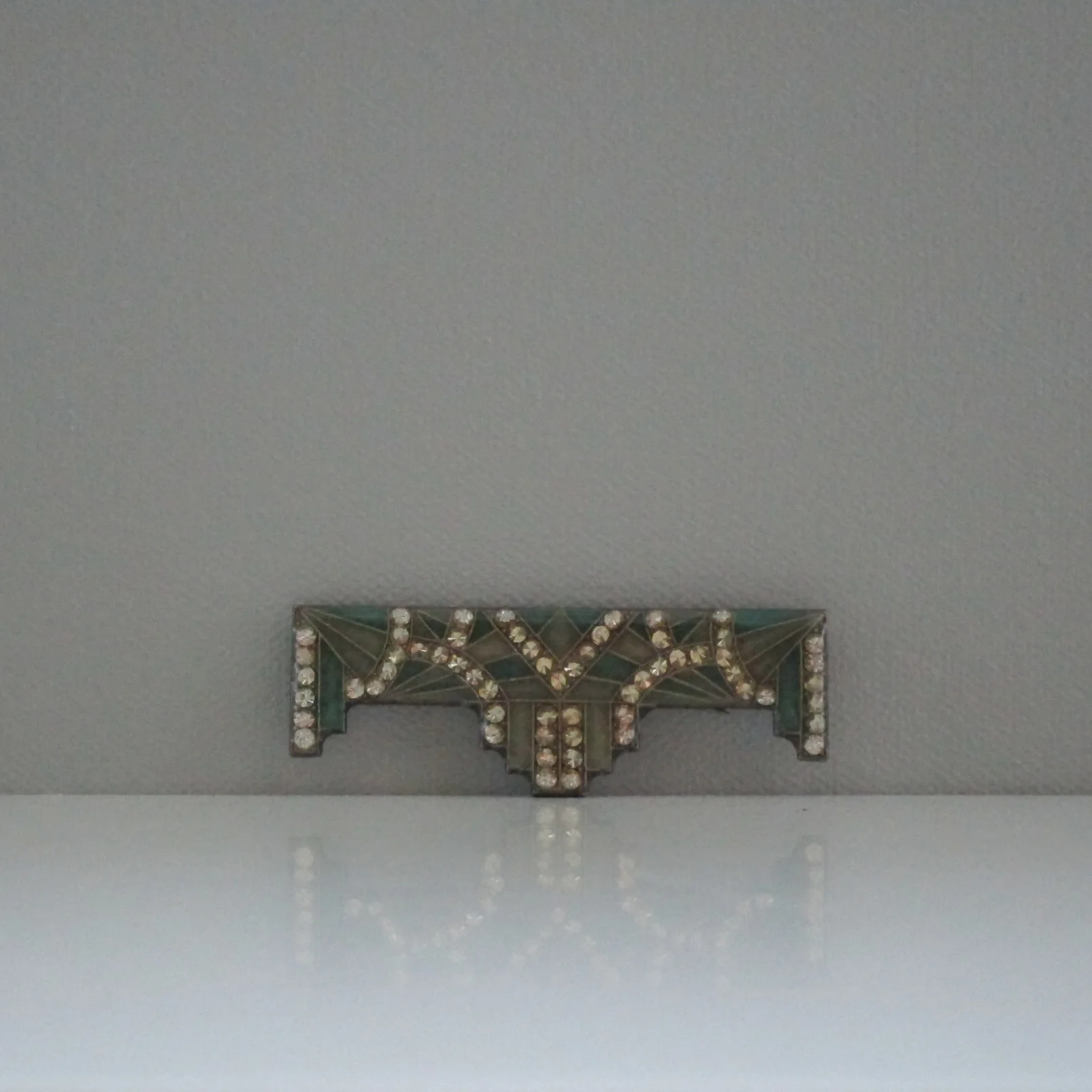 SOLD-Art Deco Style brooche